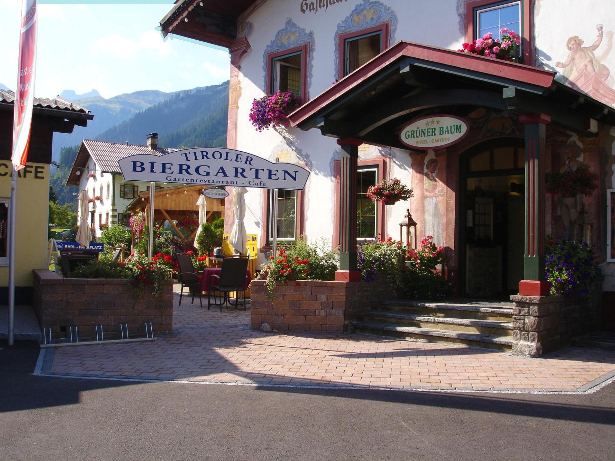 Hotel Wanderhotel Grüner Baum - Image 1