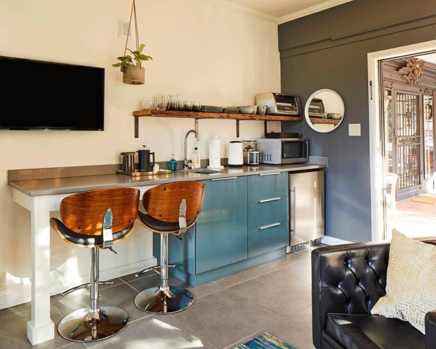 Apt1@EdenBrae - Serene, Walkable, Modern Retreat, Named Best in Bham