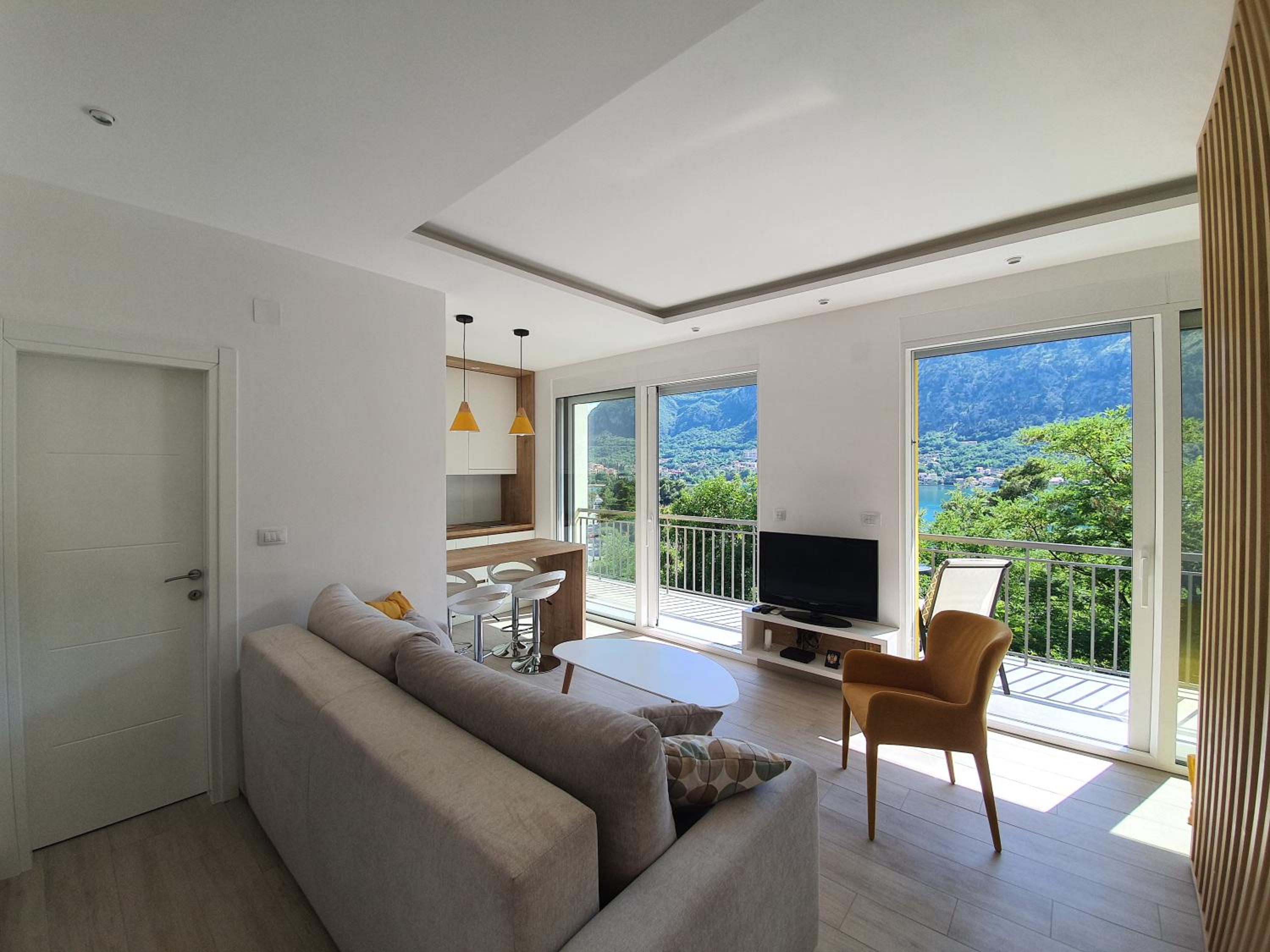 Viola lux apartments view 2