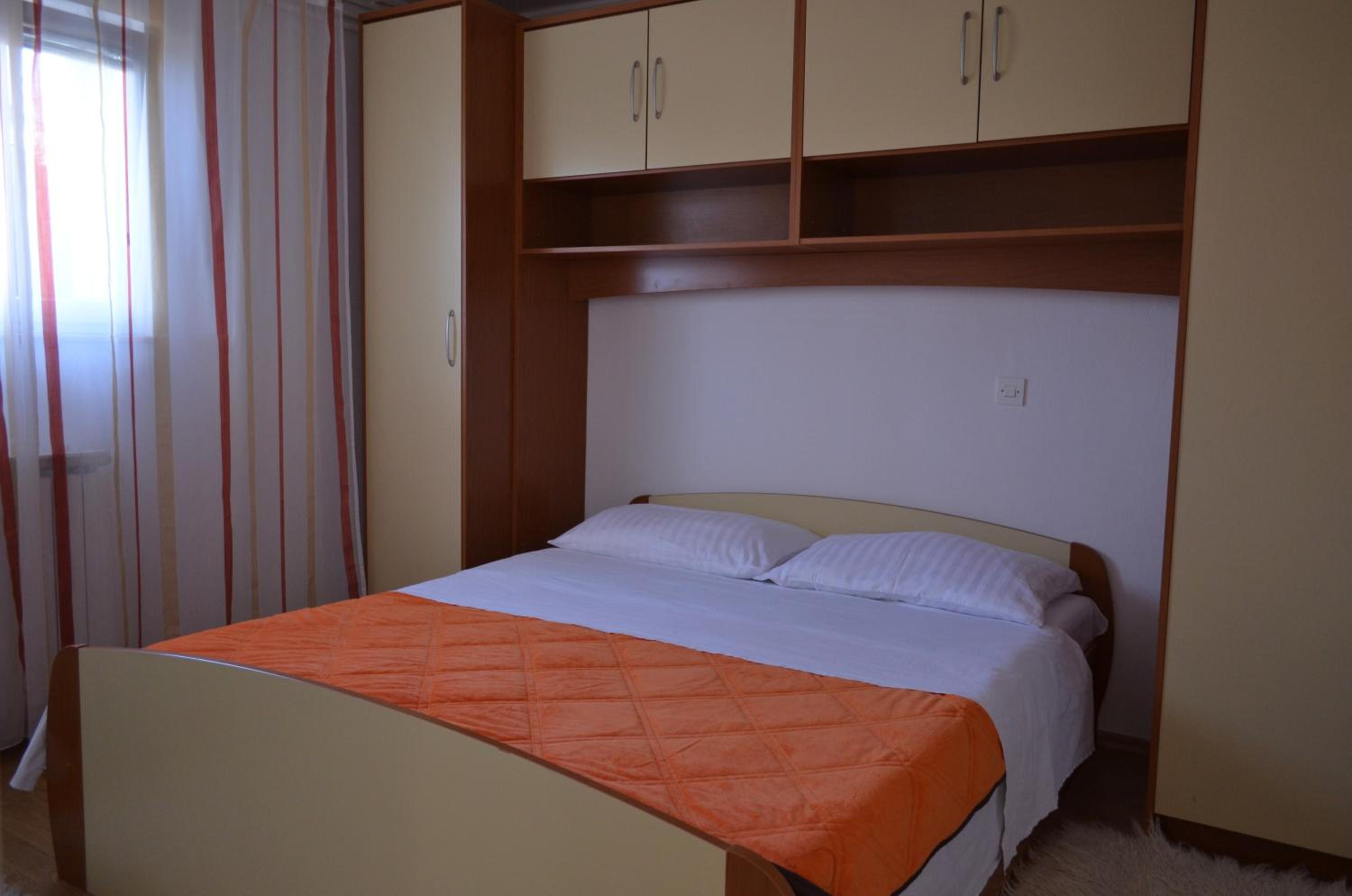 Apartments Tomas view 2