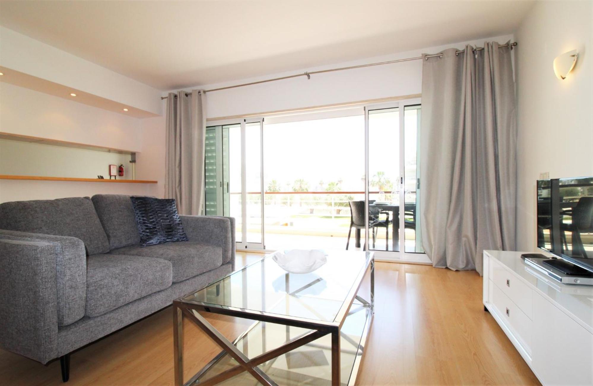Lagos Marina Apartment II view 5