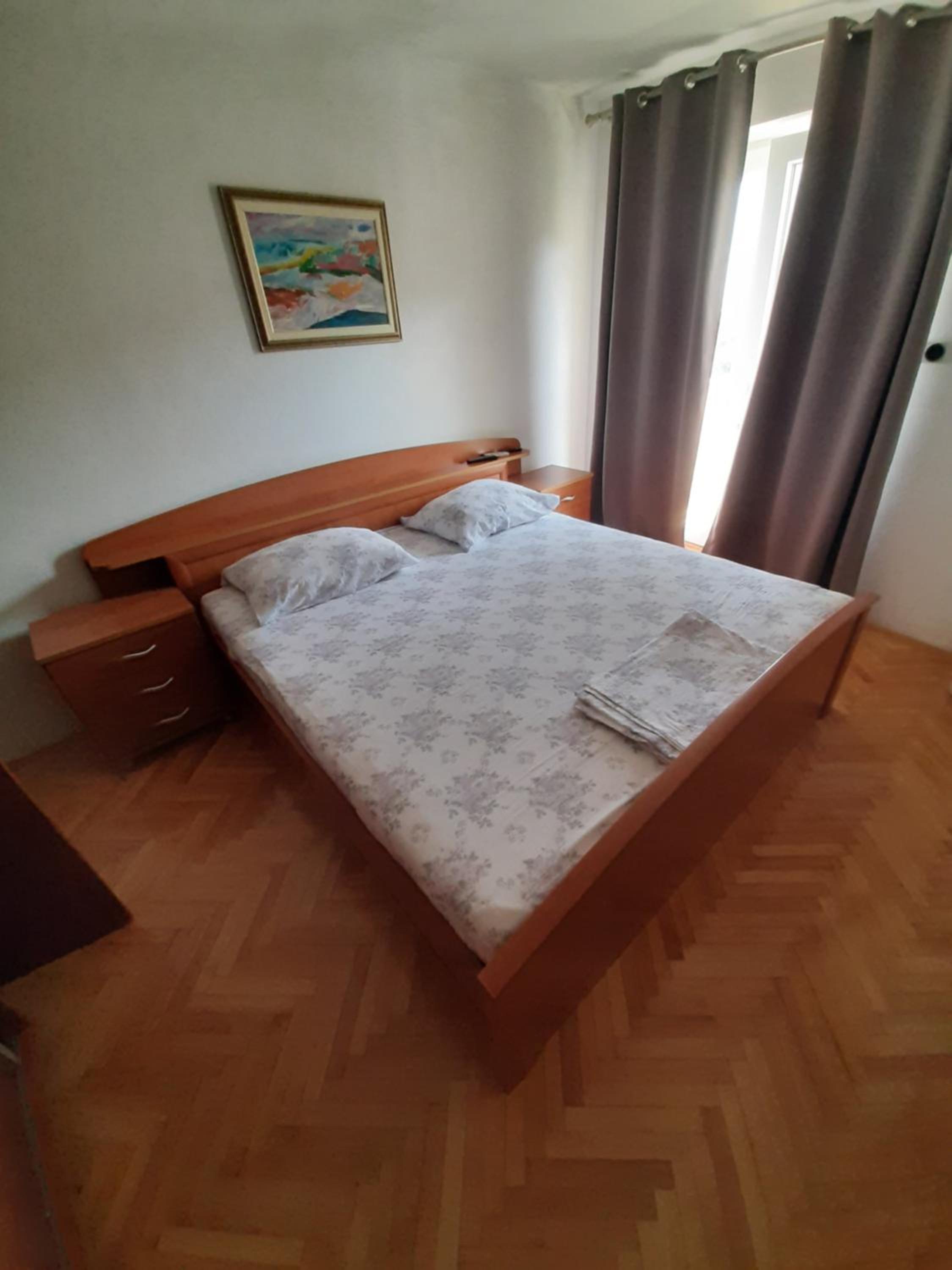 Rooms N&M