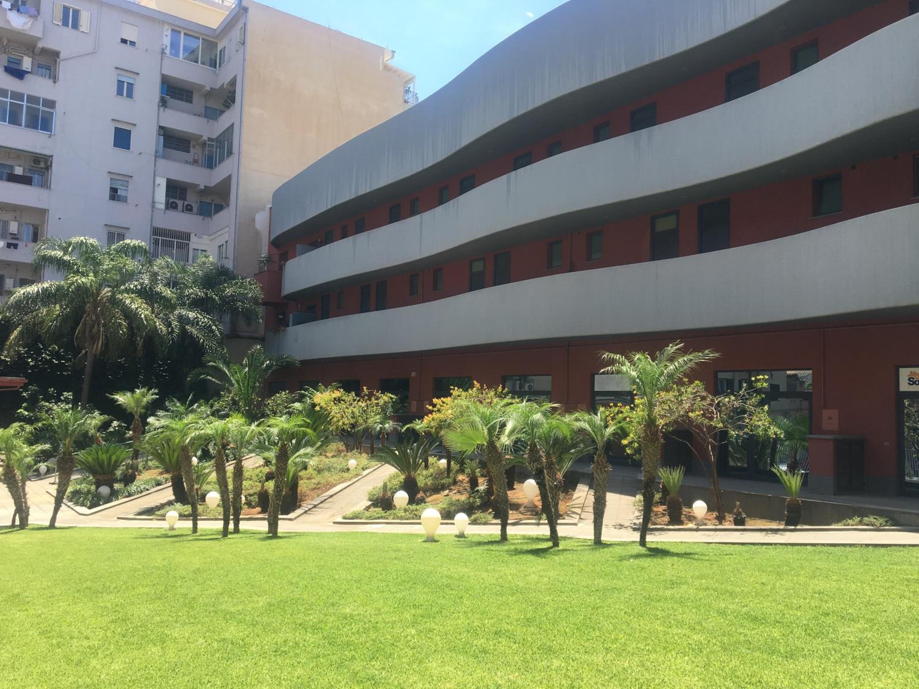 Esmeralda Apartment