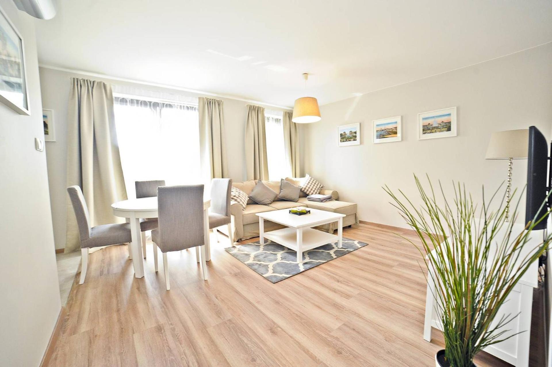 Deluxe Modern Apartment Victoria Residence by Grand Apartments