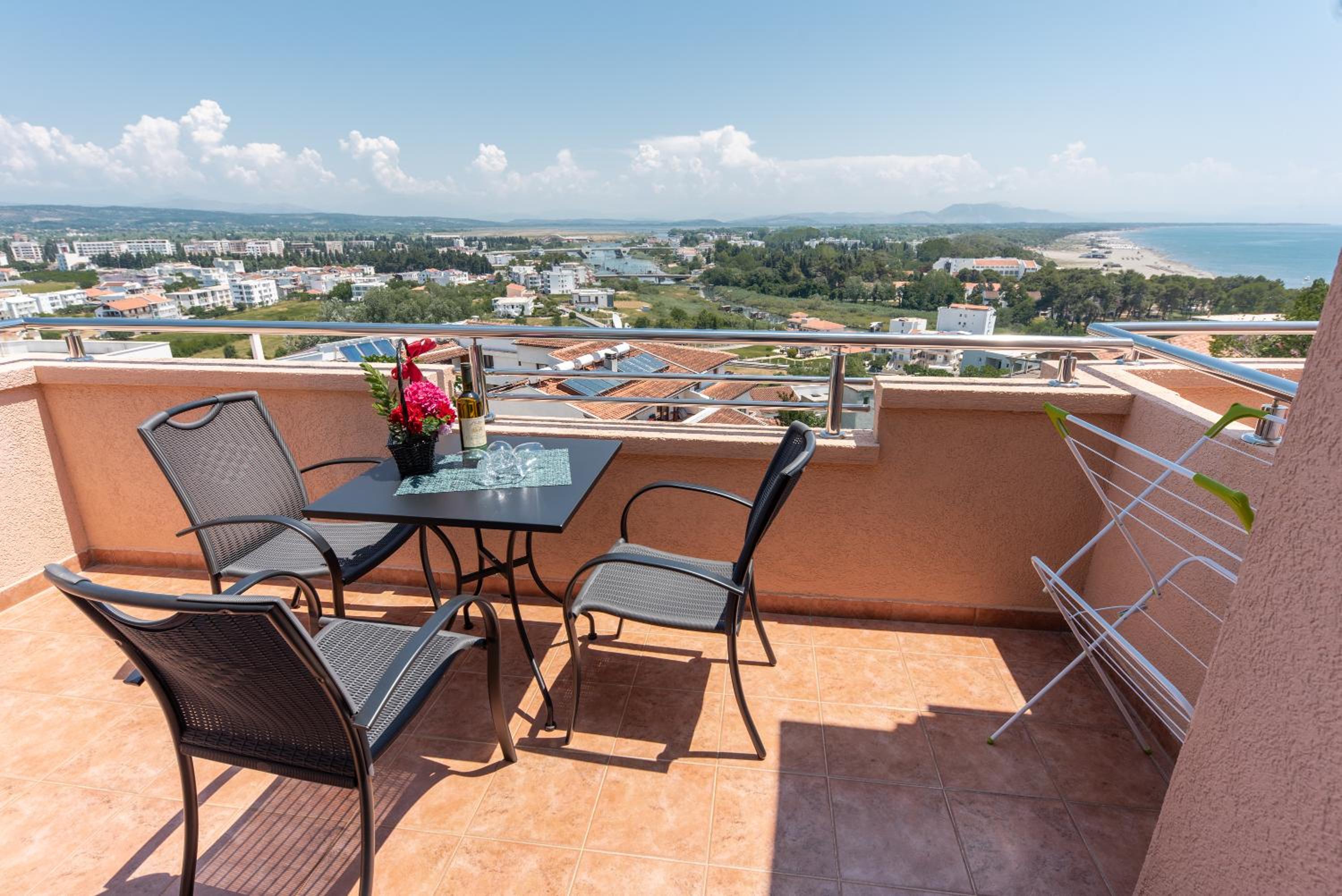 Apartments Villa Egzon