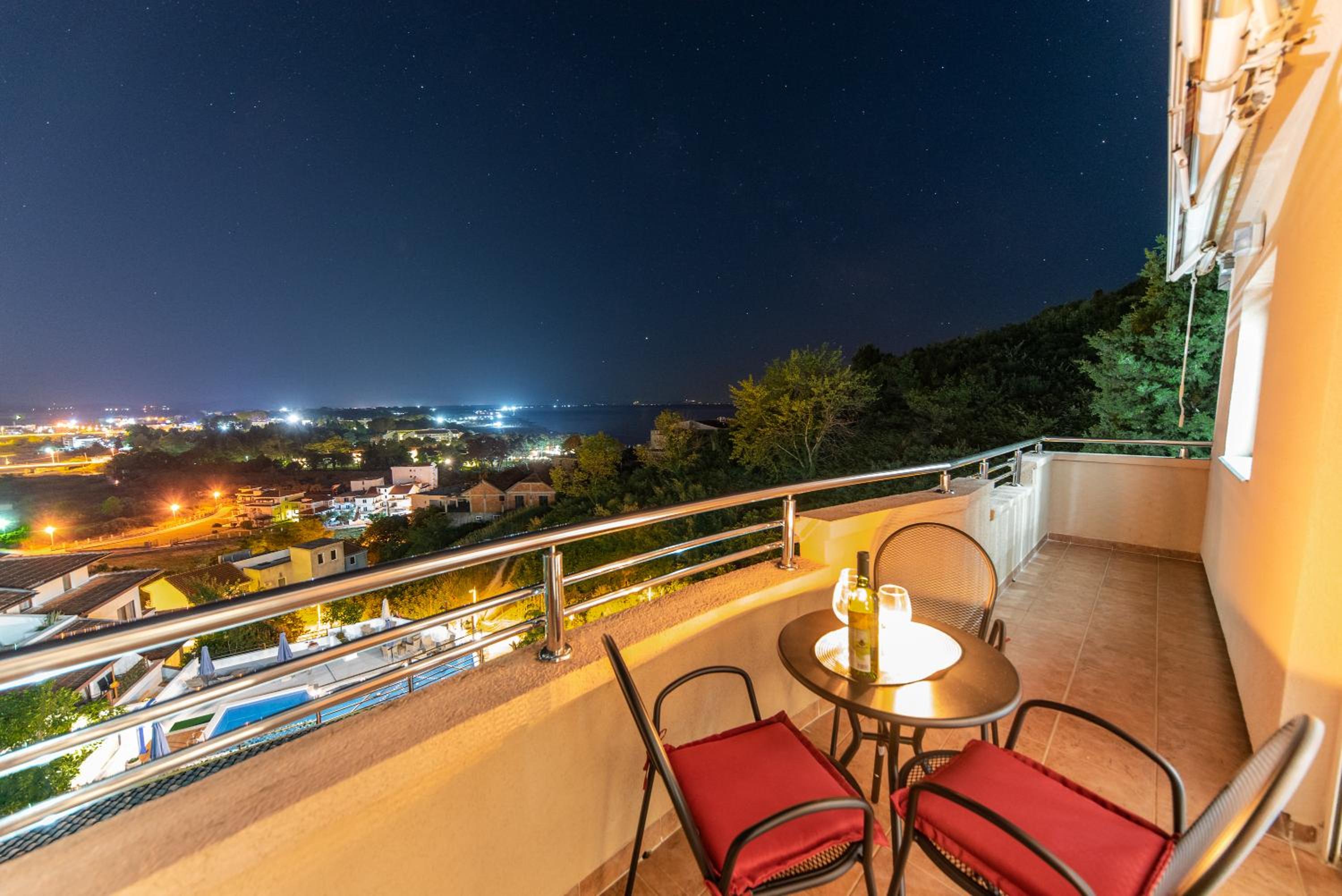 Apartments Villa Egzon
