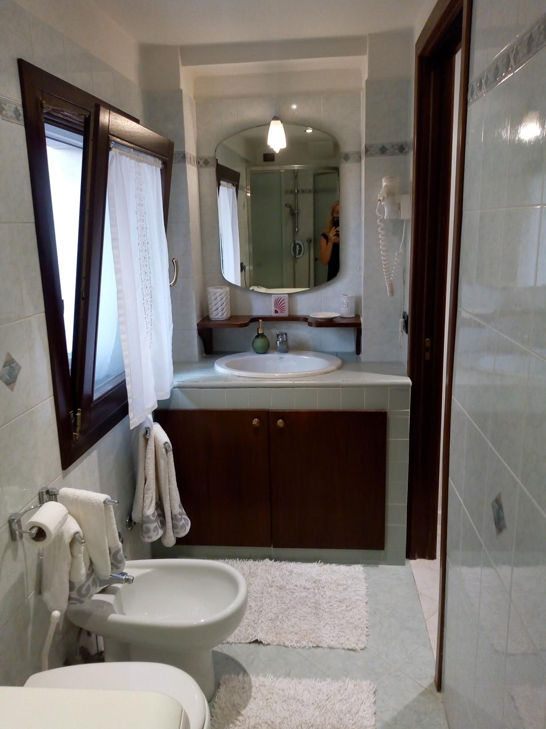 Apartment with a Secret and Romantic Park photo 5