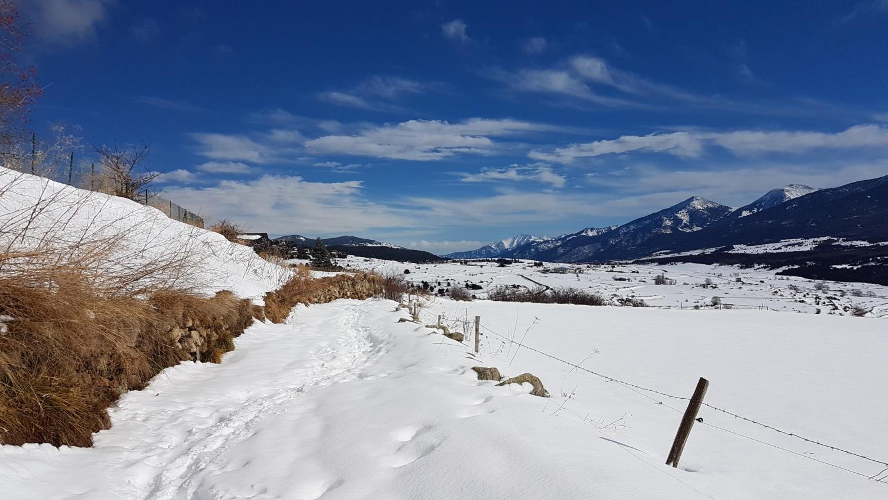 Chalet Rouge Sorbier view 3