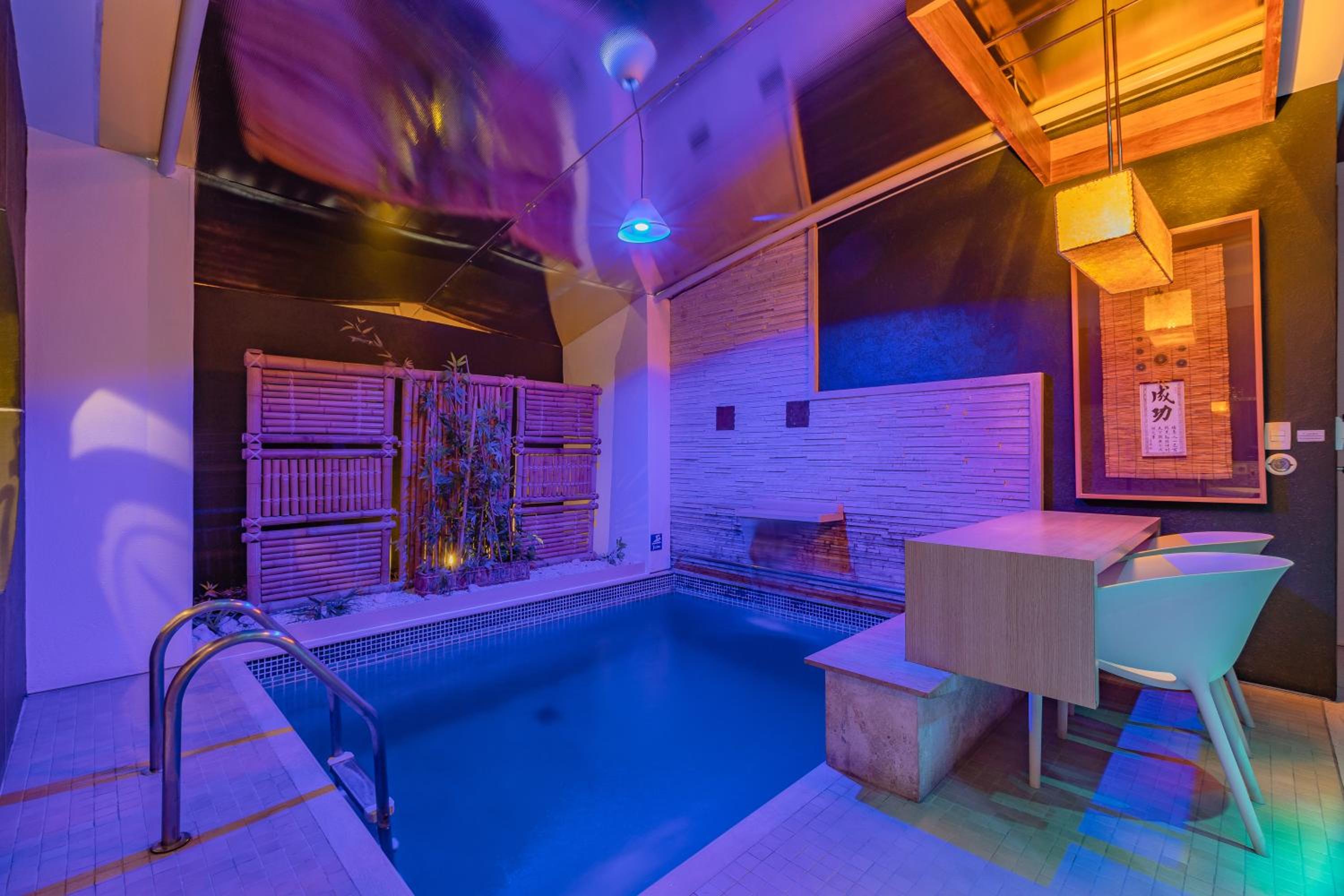 indoor pool