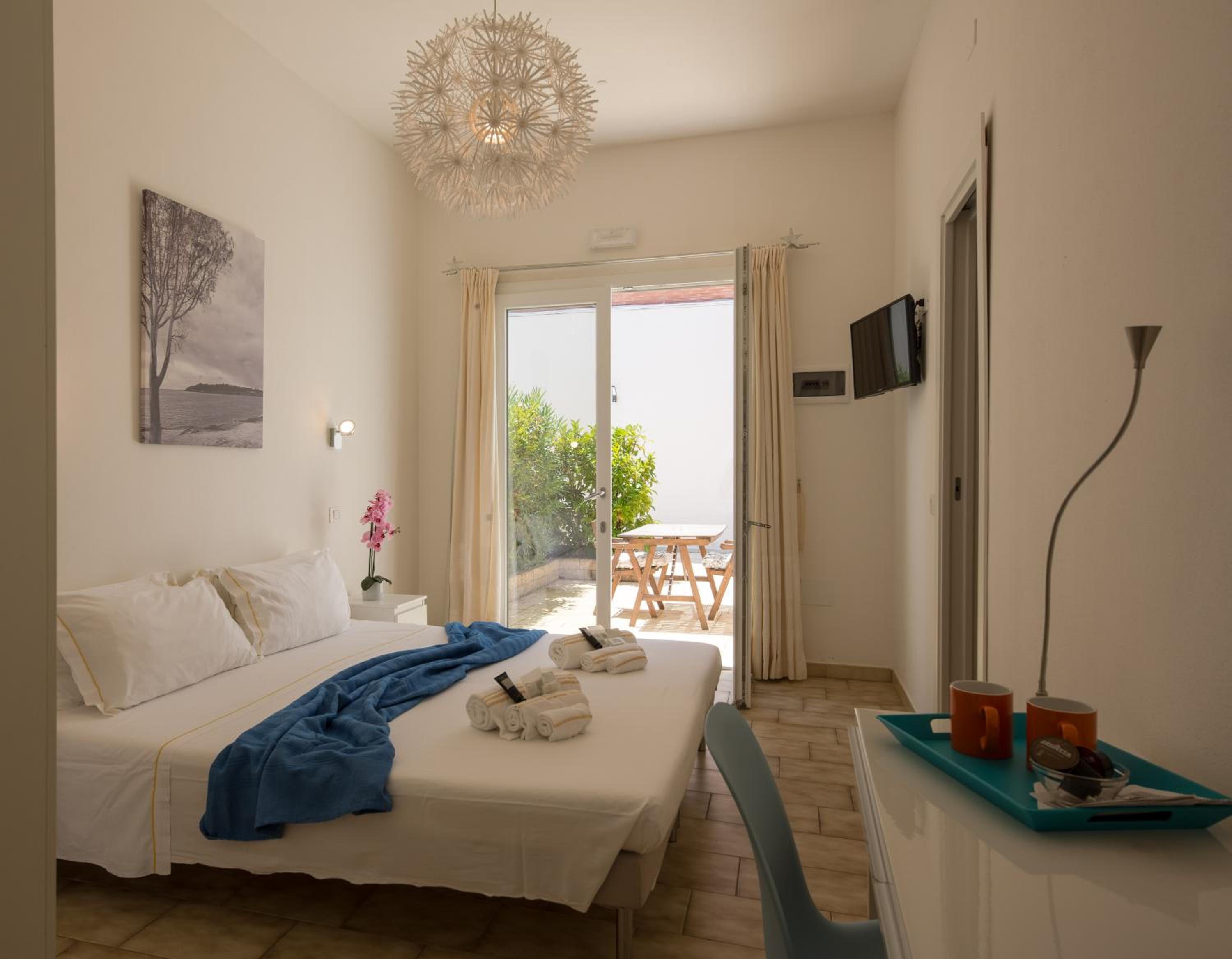 Coru e Mari - City Center & Private Parking view 5