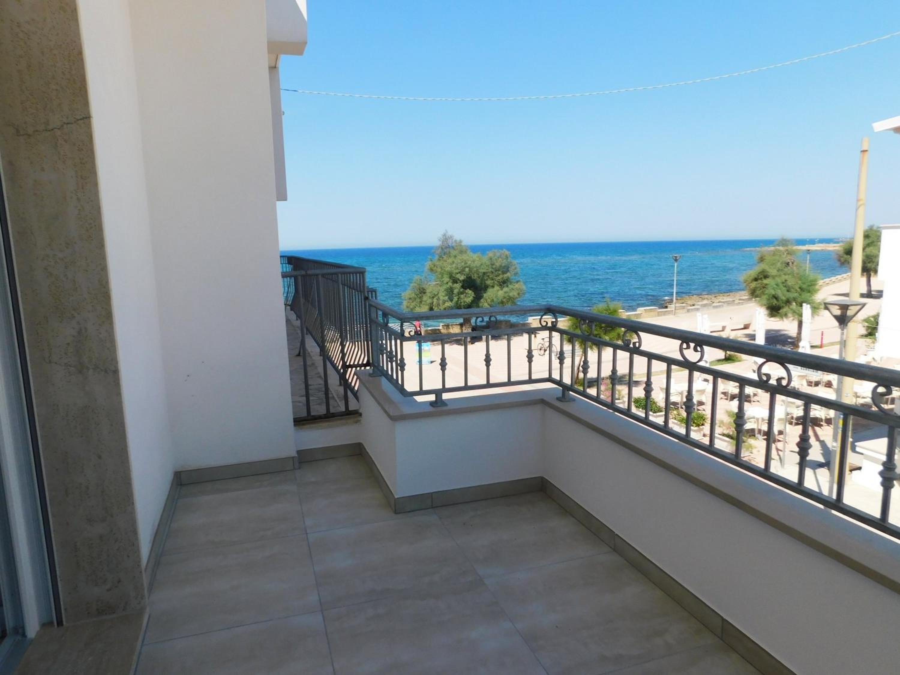 Appartamento con vista mare 106 view 2