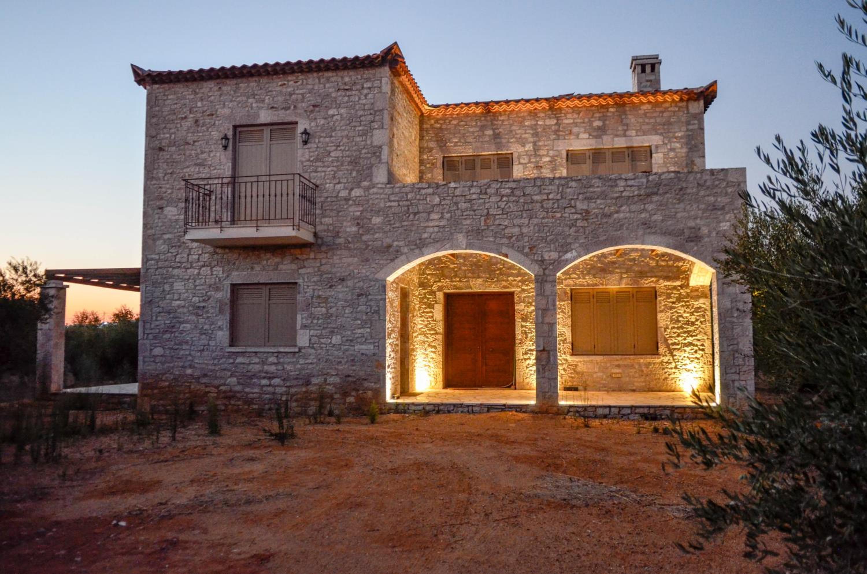 The three houses photo 3