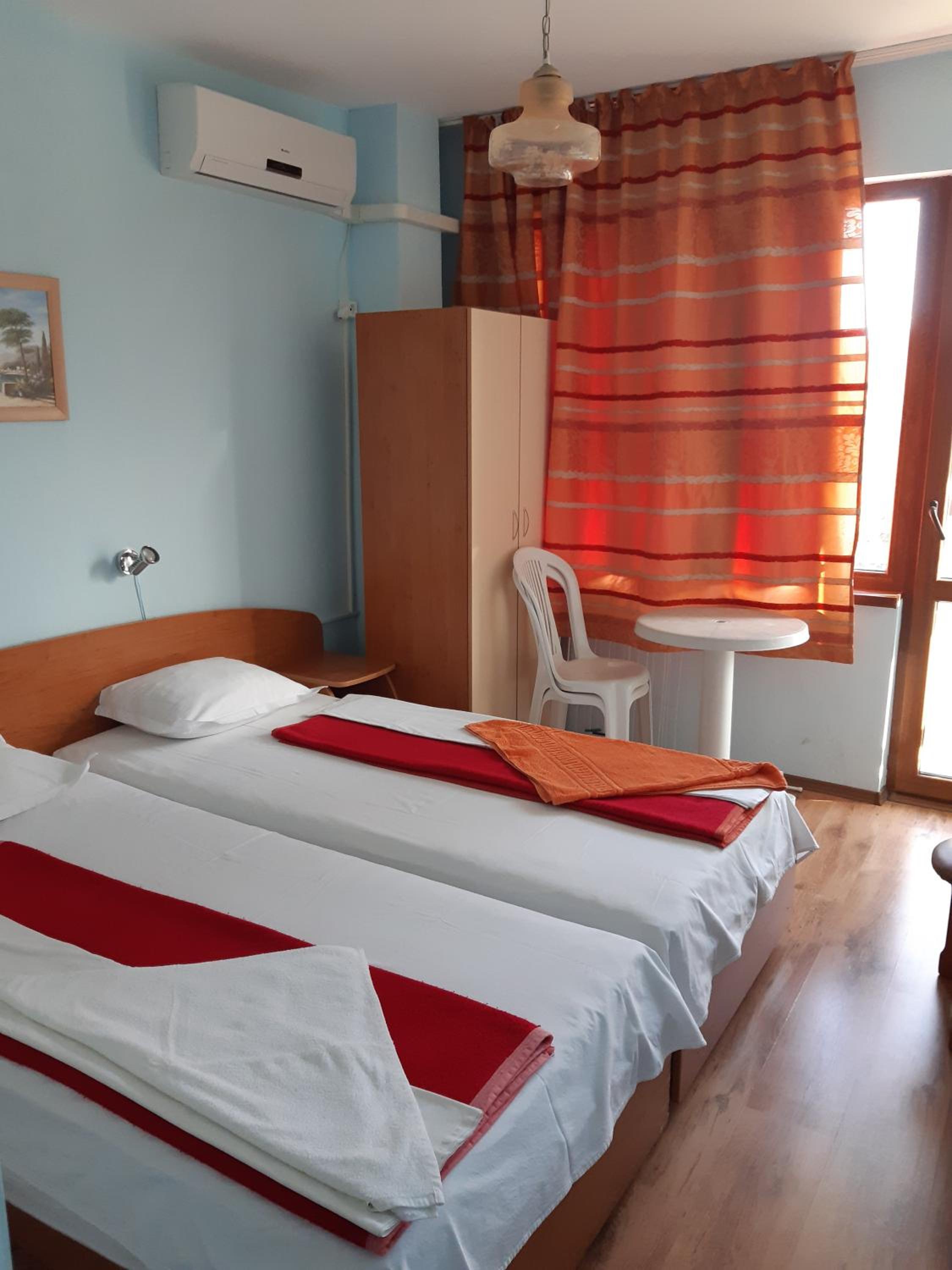 Nelly Guest House