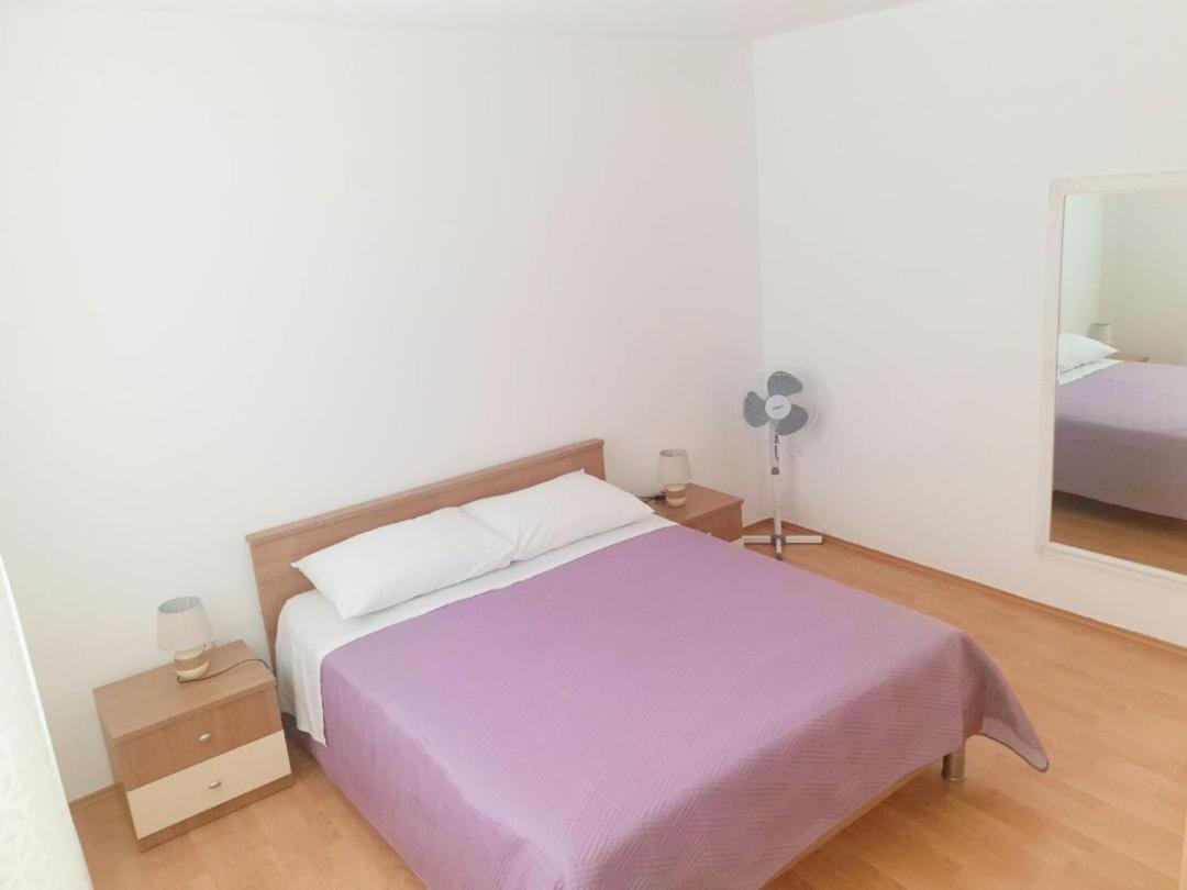 Apartment Mihaela view 3