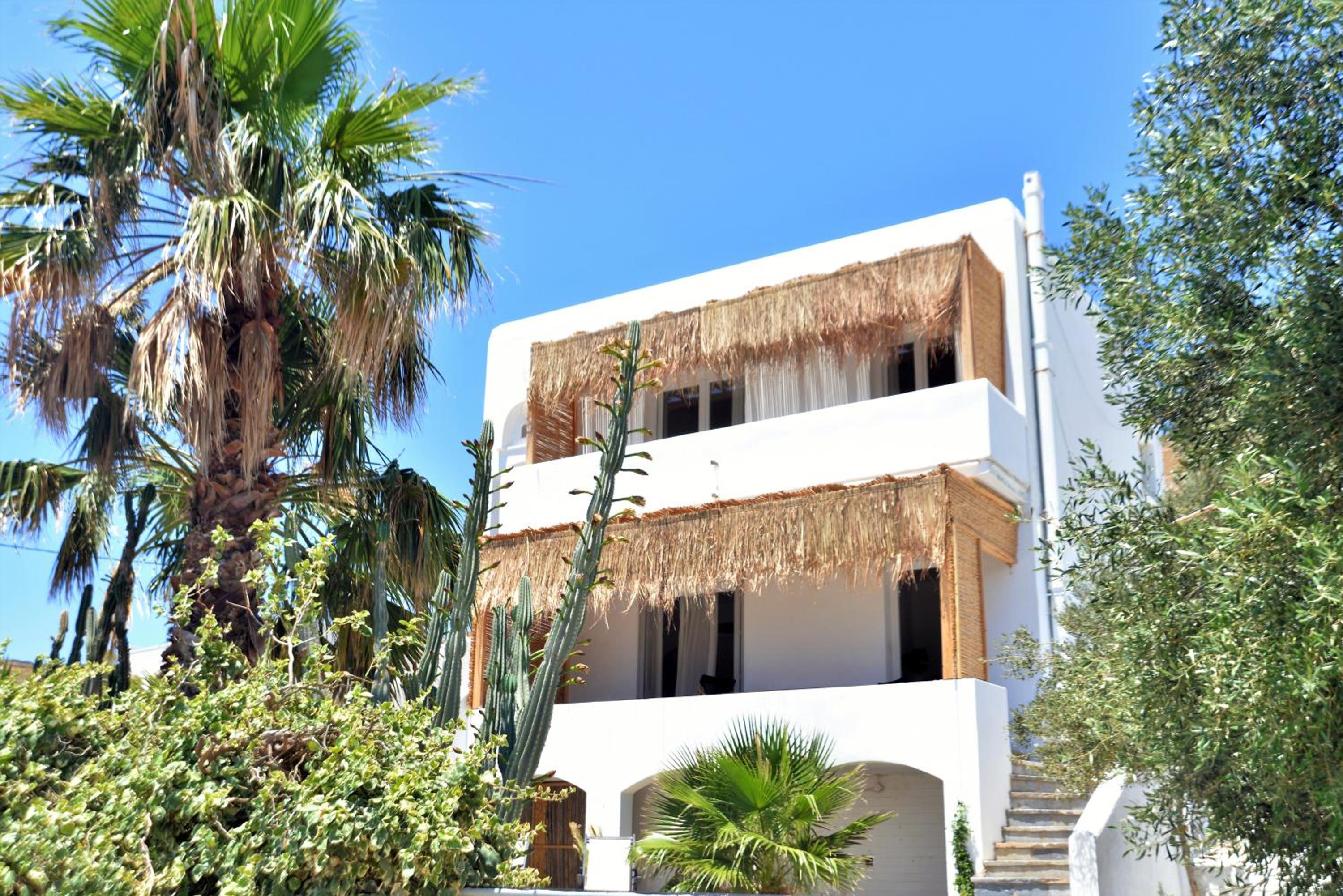 Aloe Mare Suites