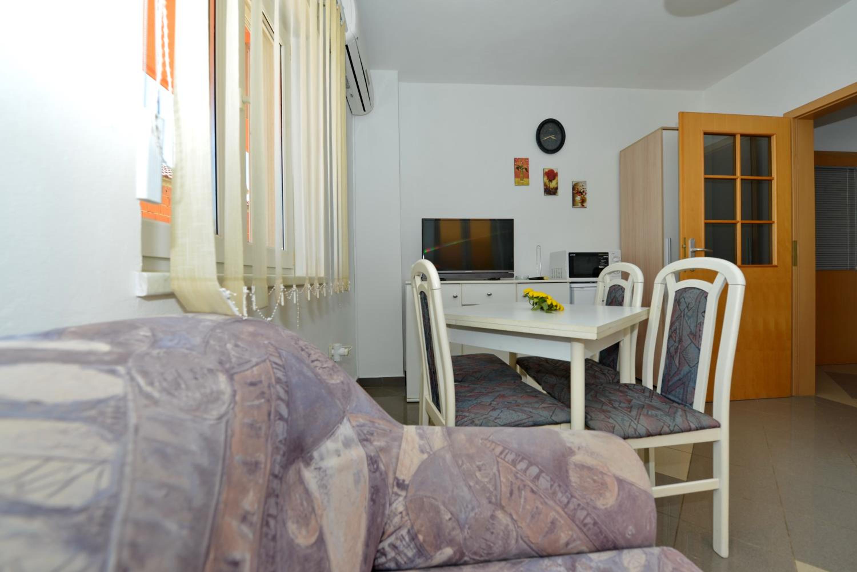 Photo 49