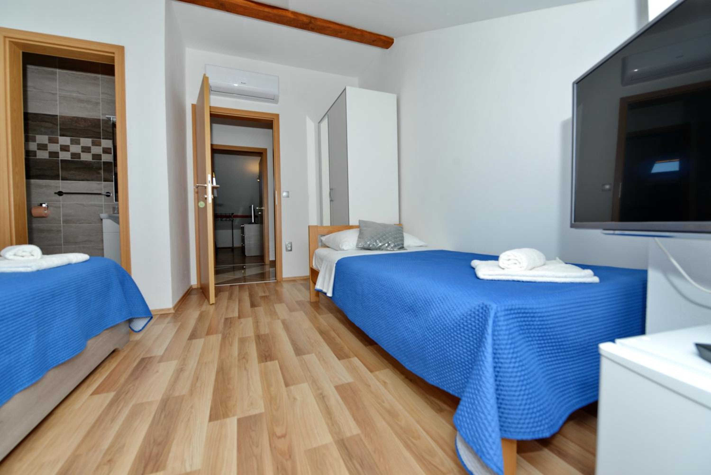Apartments Blaza view 3