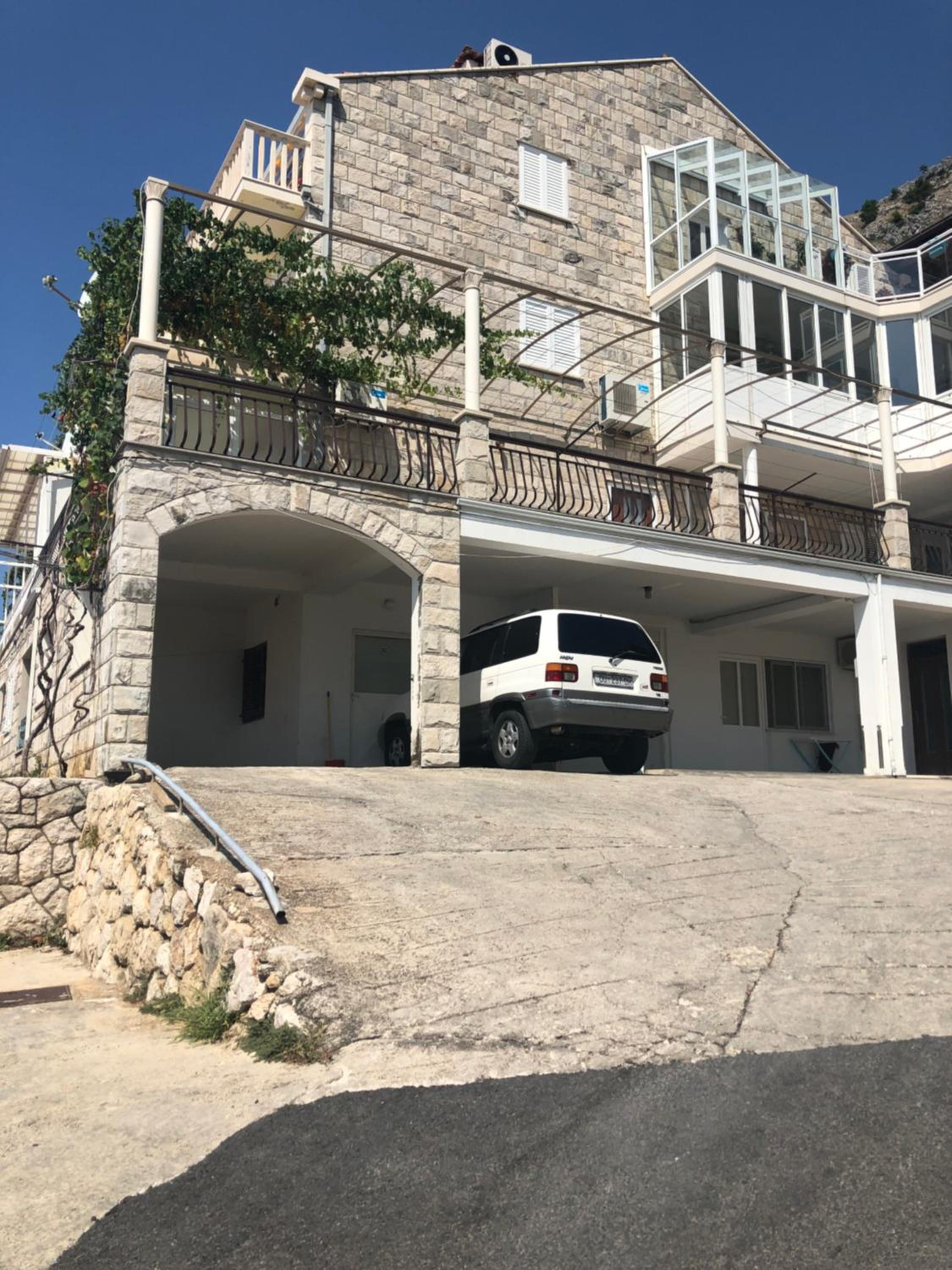 Spacious 2 BR Apt LuxeView- OldTownView, 10min to town