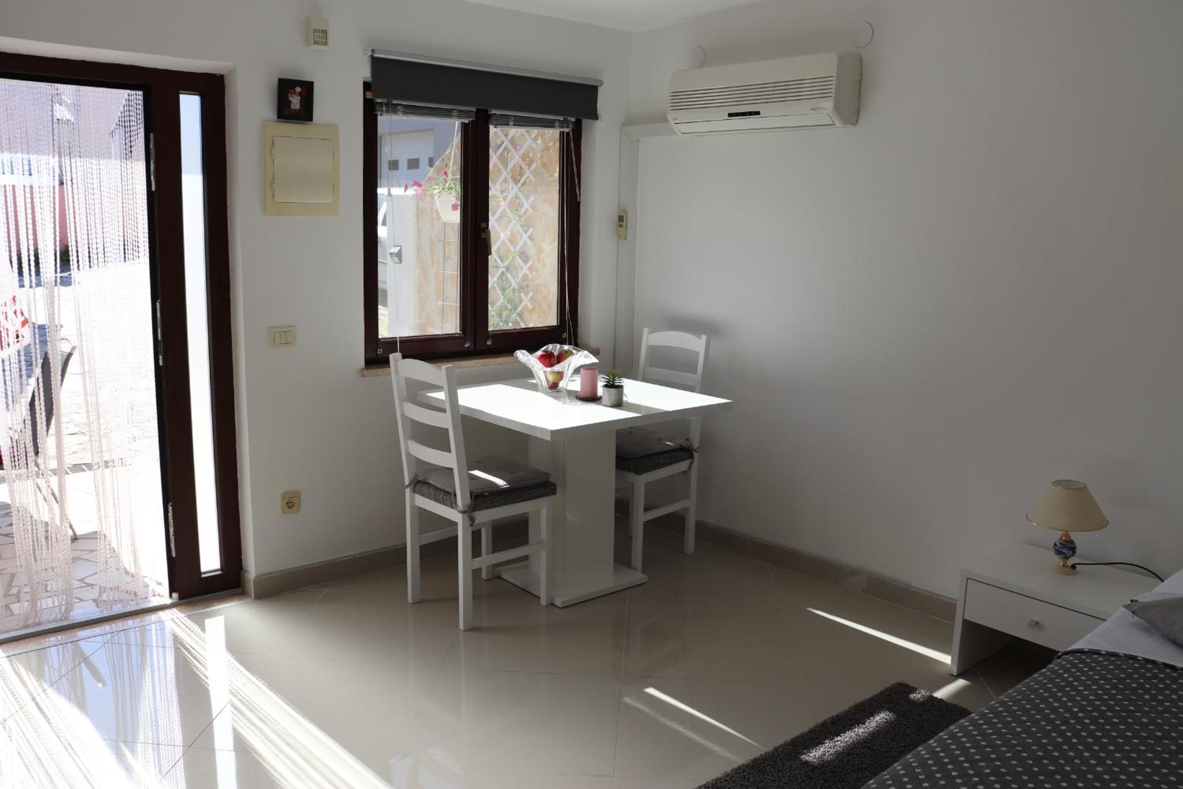 an Amazing Studio Apartment view 3