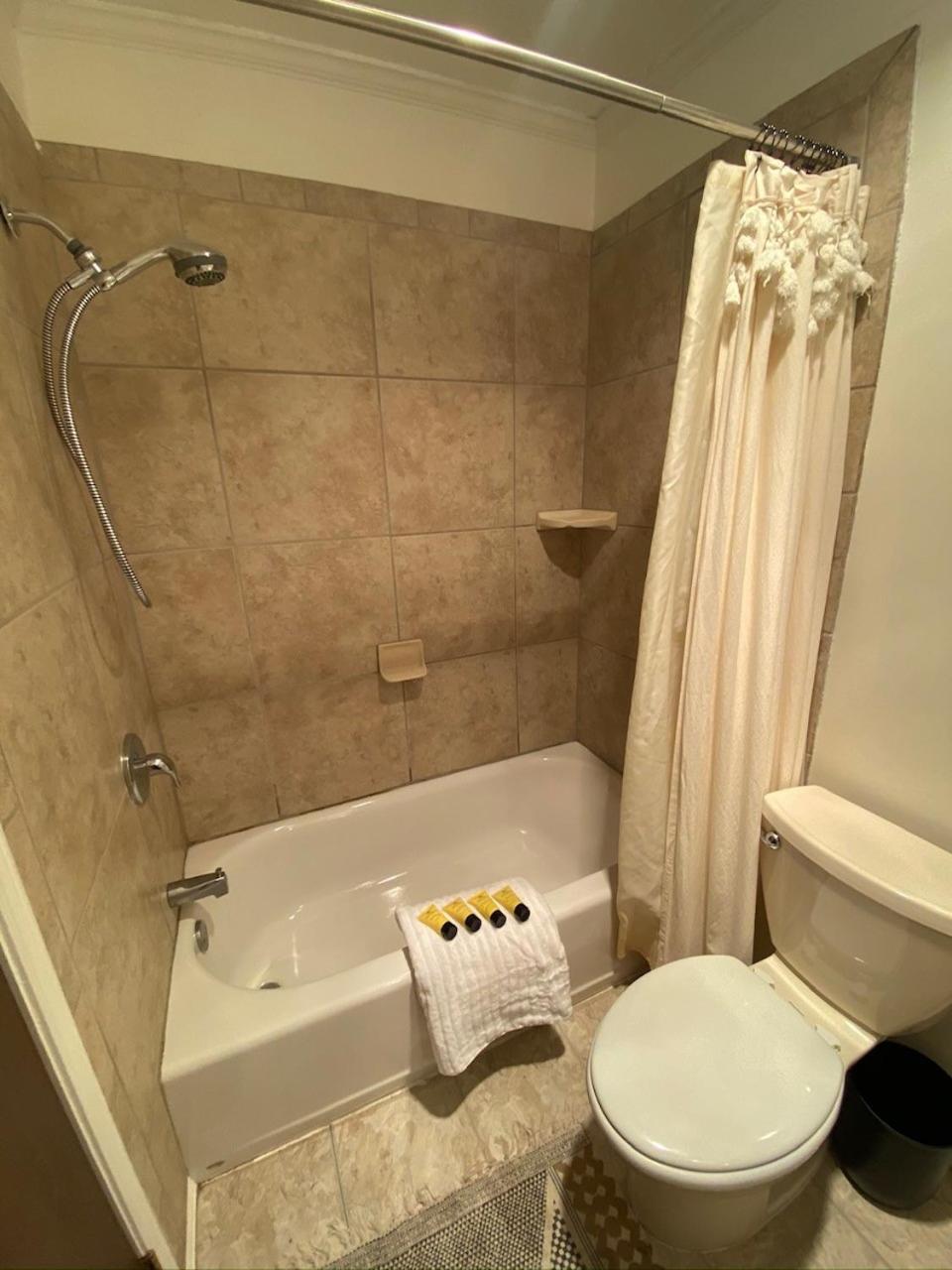Photo 23