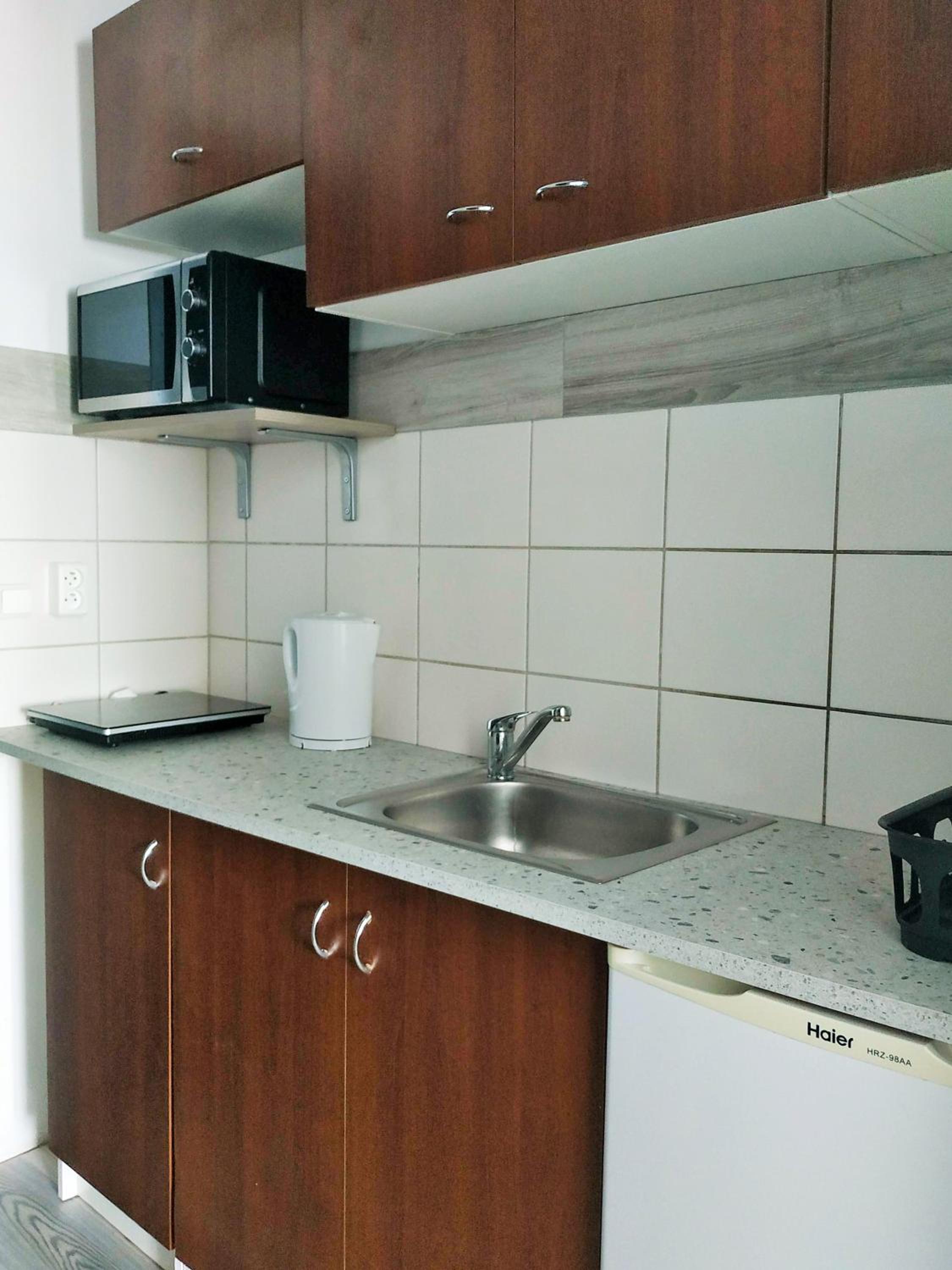 Kawalerki z Kuchnią - self check in - Studios with Kitchen