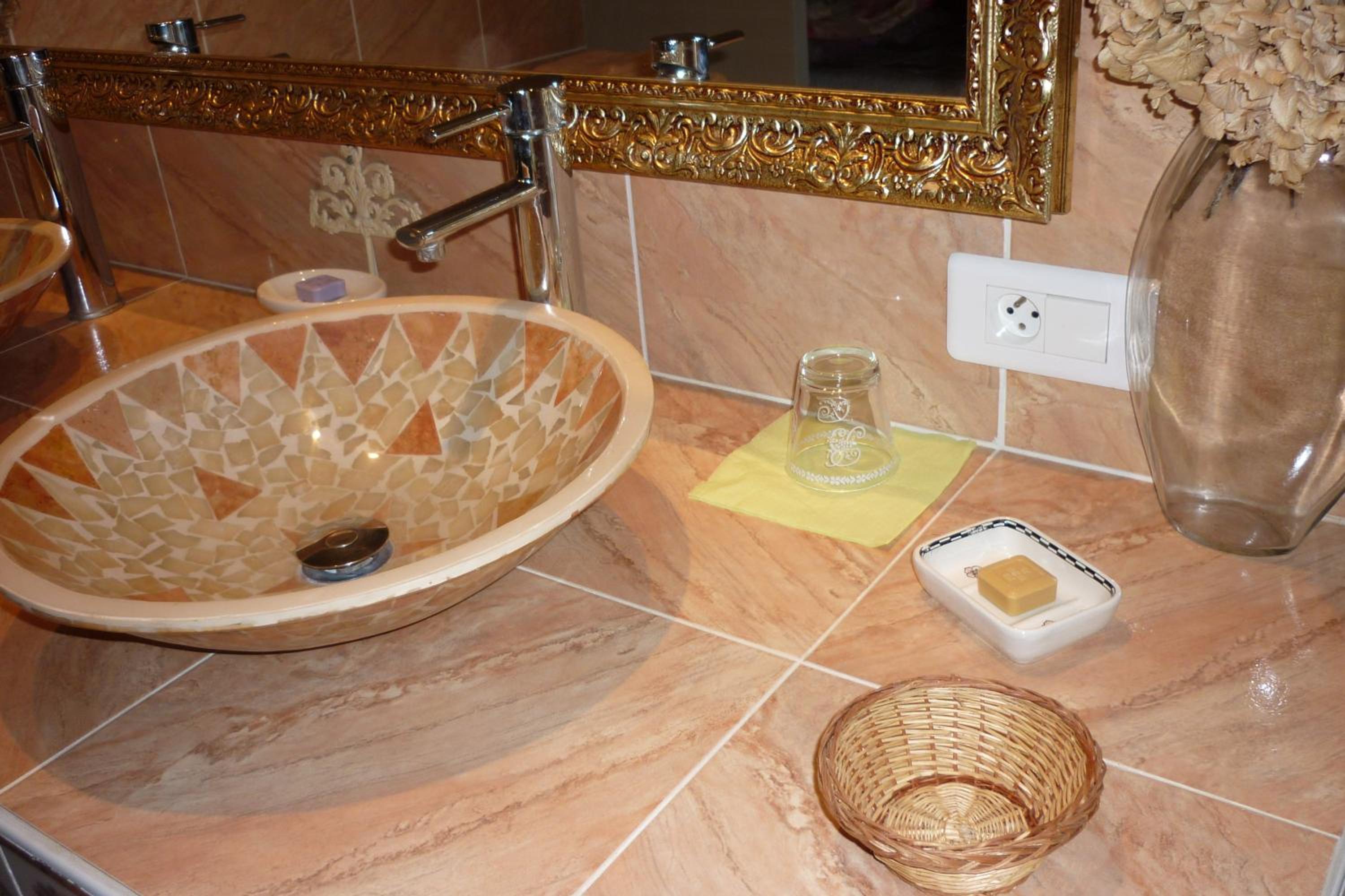 Photo 40