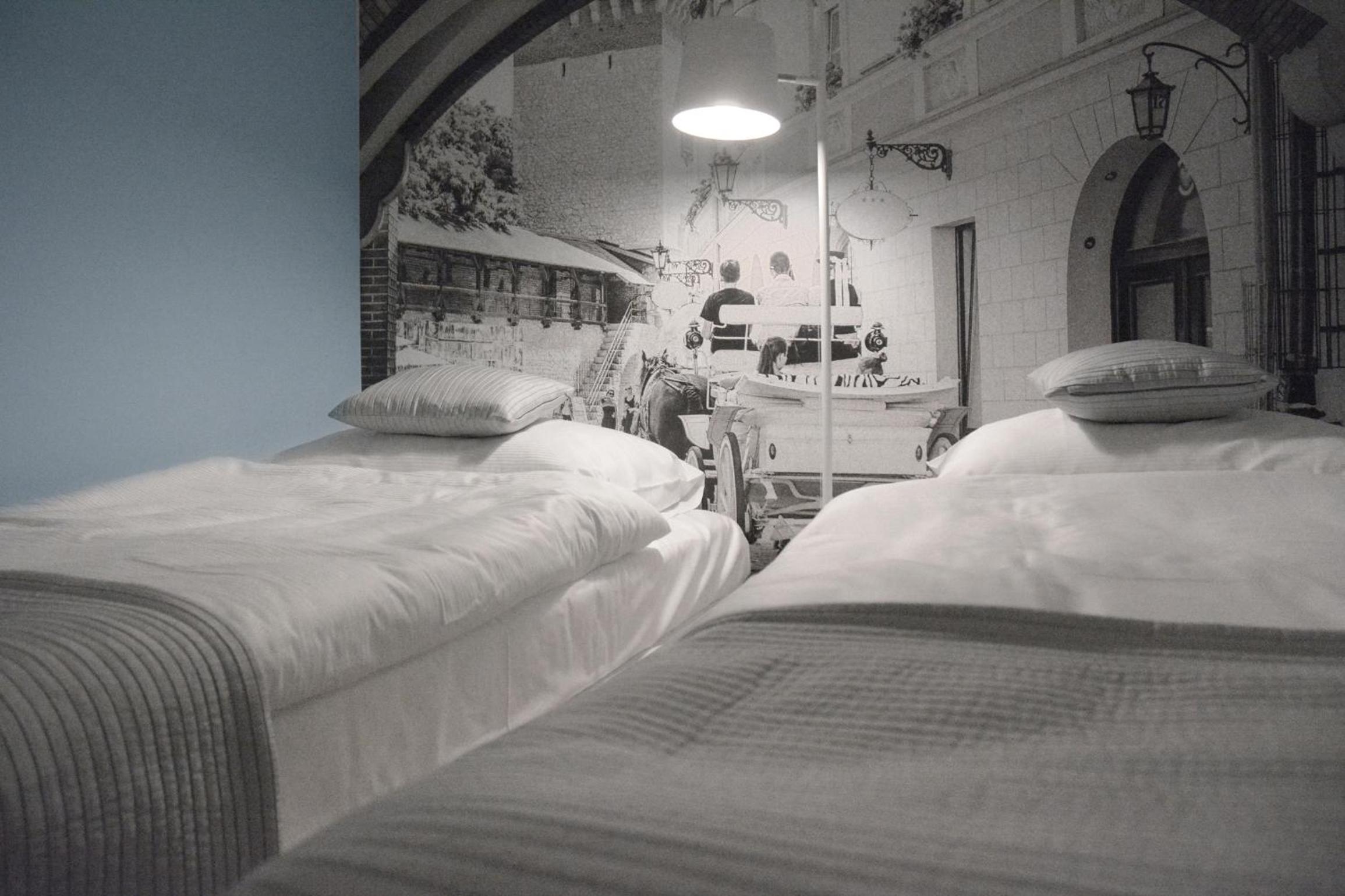 MIA APARTMENTS . Old Town . Senacka