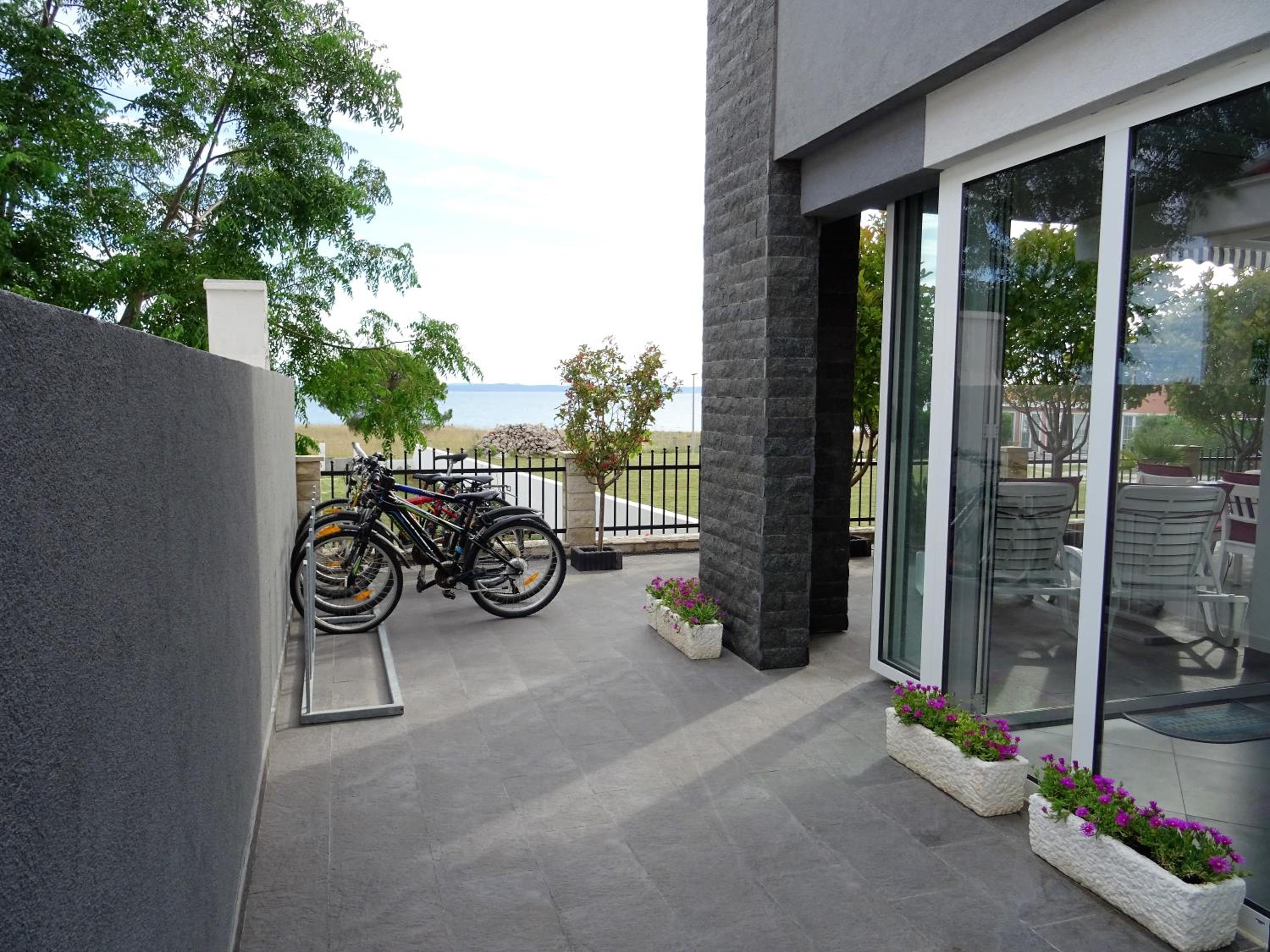 Apartments Topic view 3