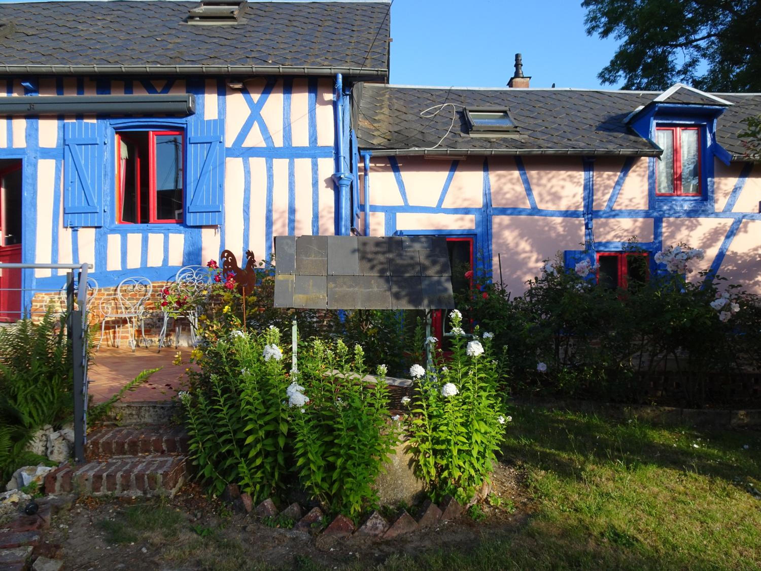 La Roseraie du Prieure view 2