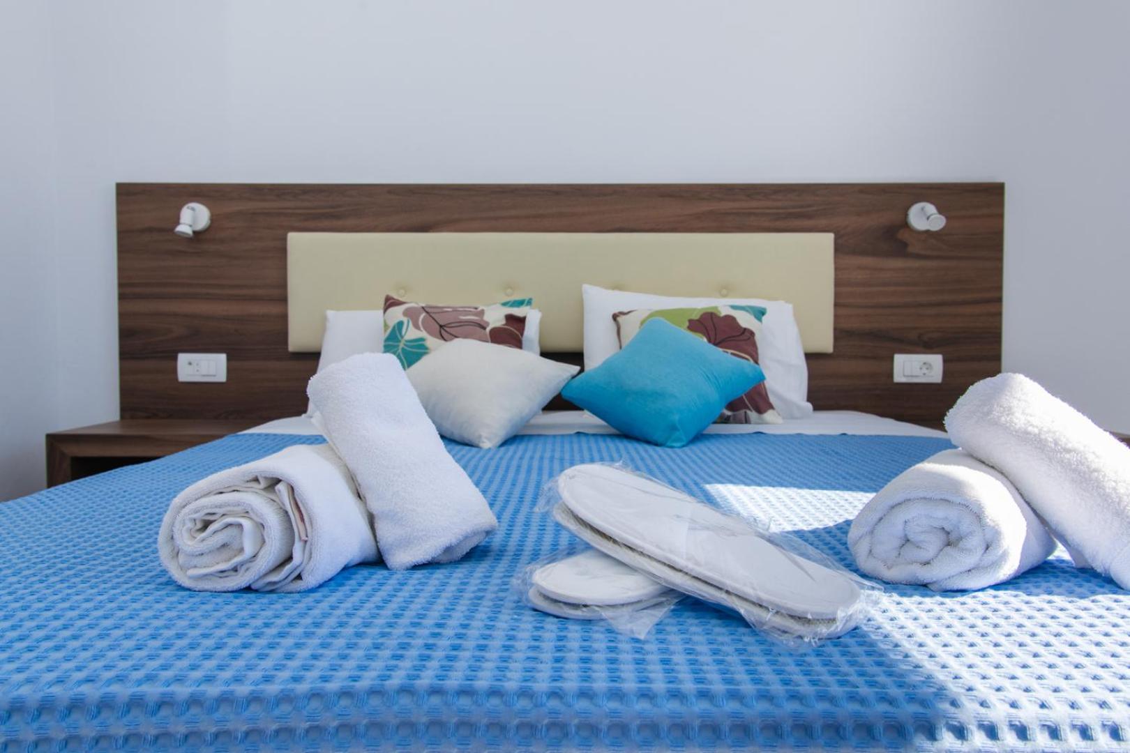 Hotel Santorini 3