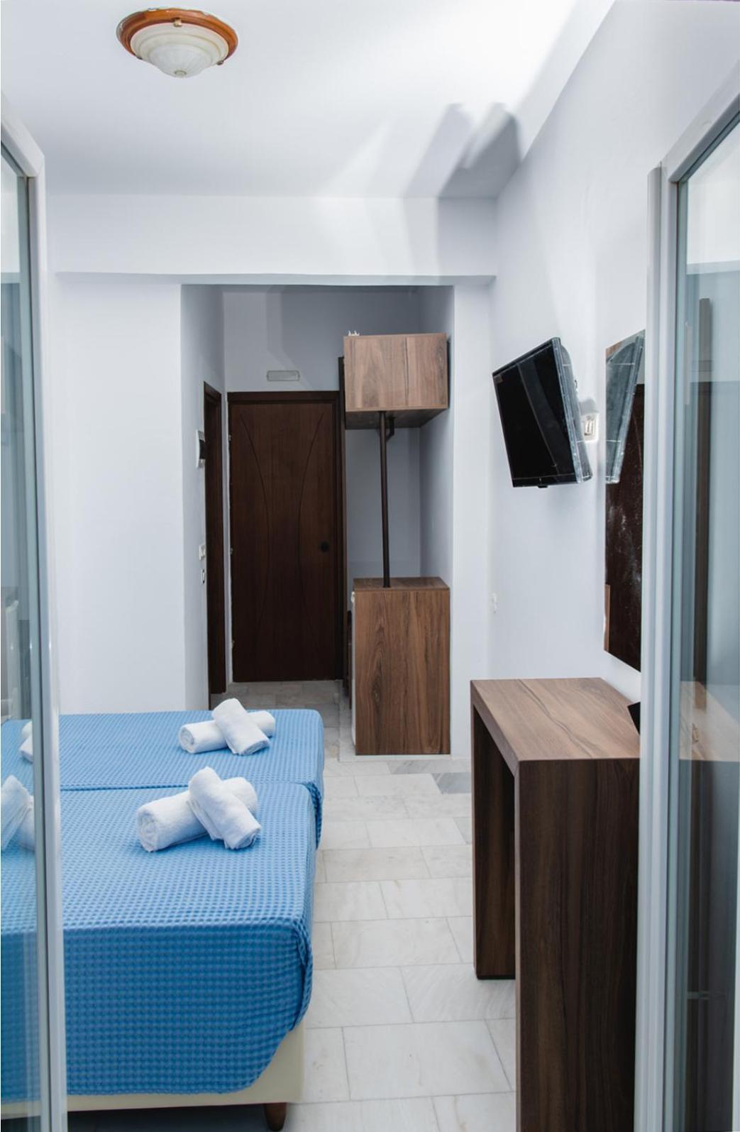Hotel Santorini 4