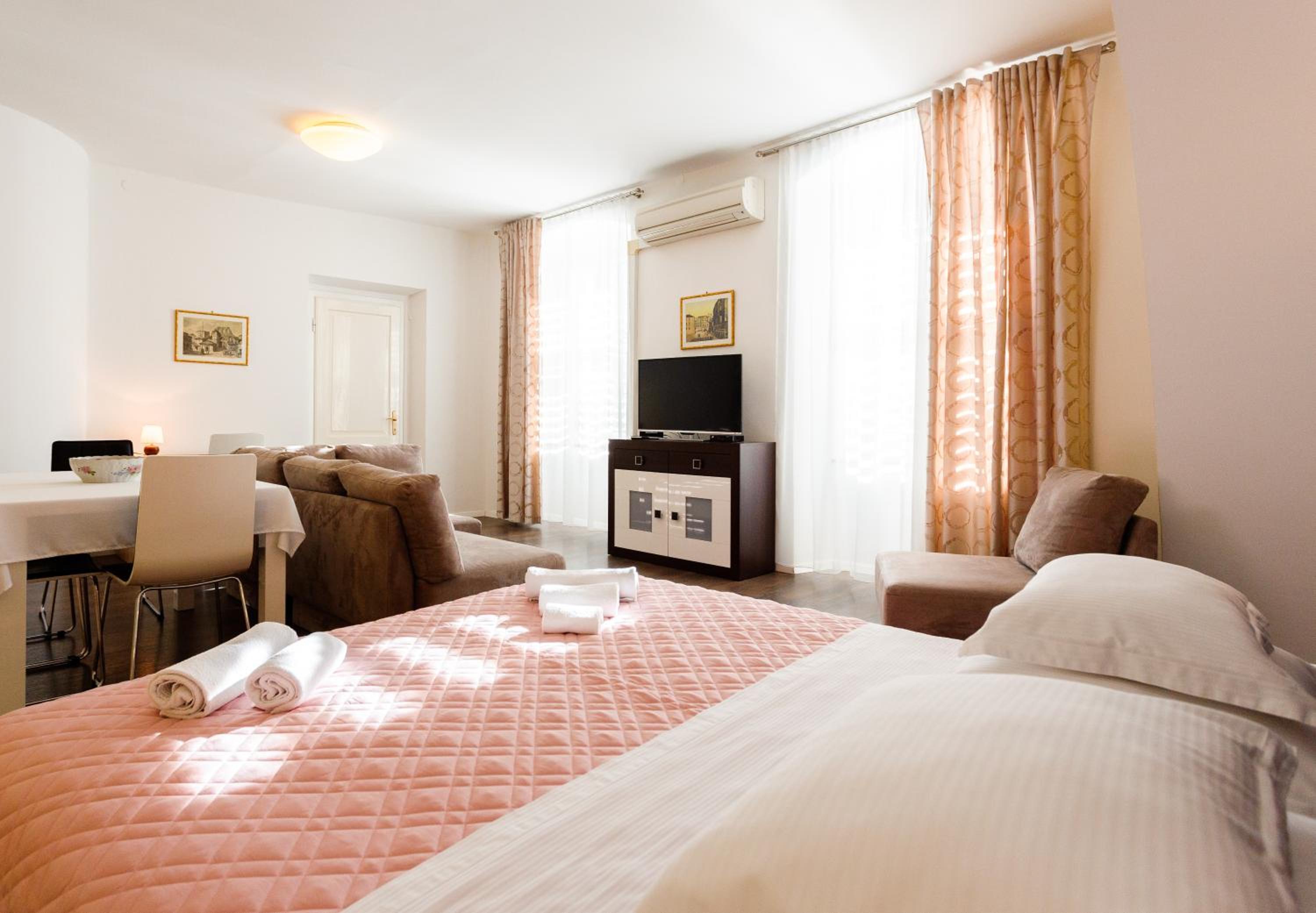 Apartments Fortezza view 3