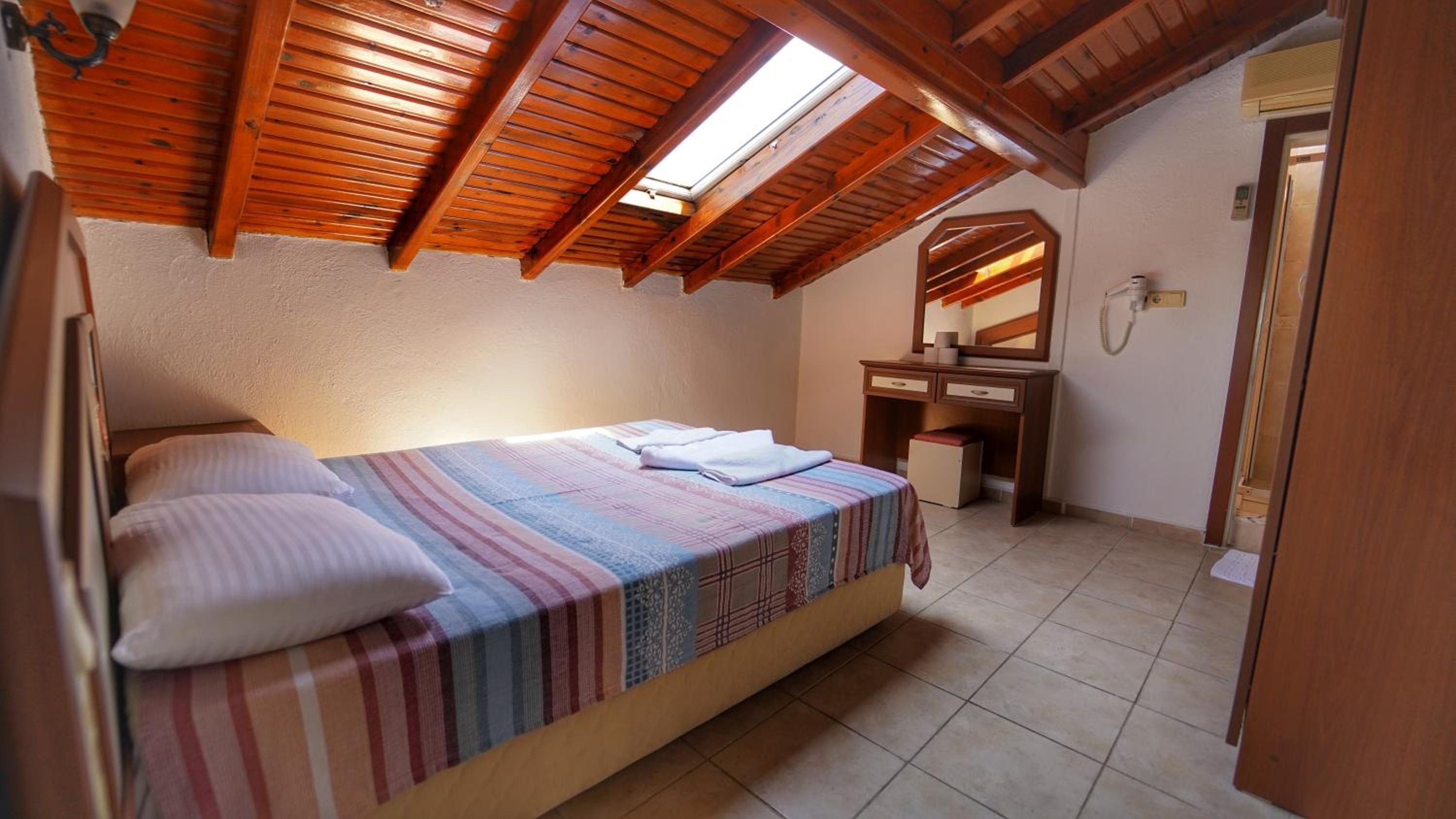 Yücel Otel - Image 118