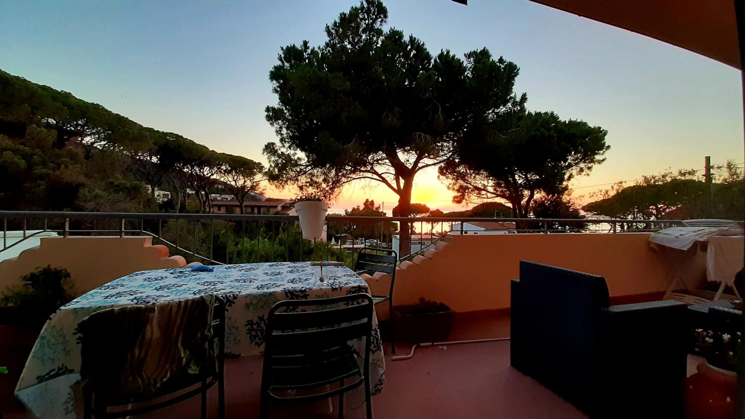 Il tramonto sulla Biodola