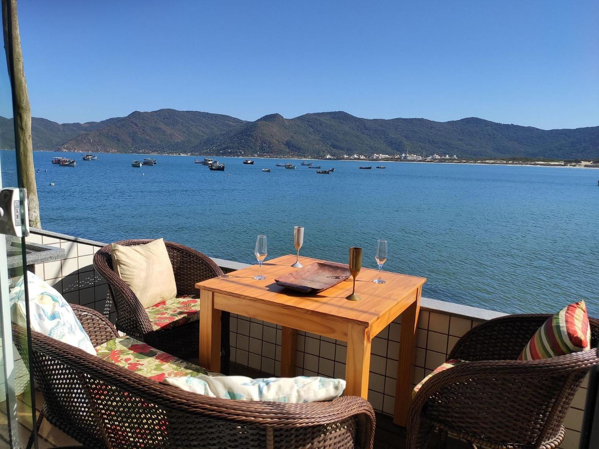 Costão VIP! linda casa 3 quartos perto da água em Florianópolis
