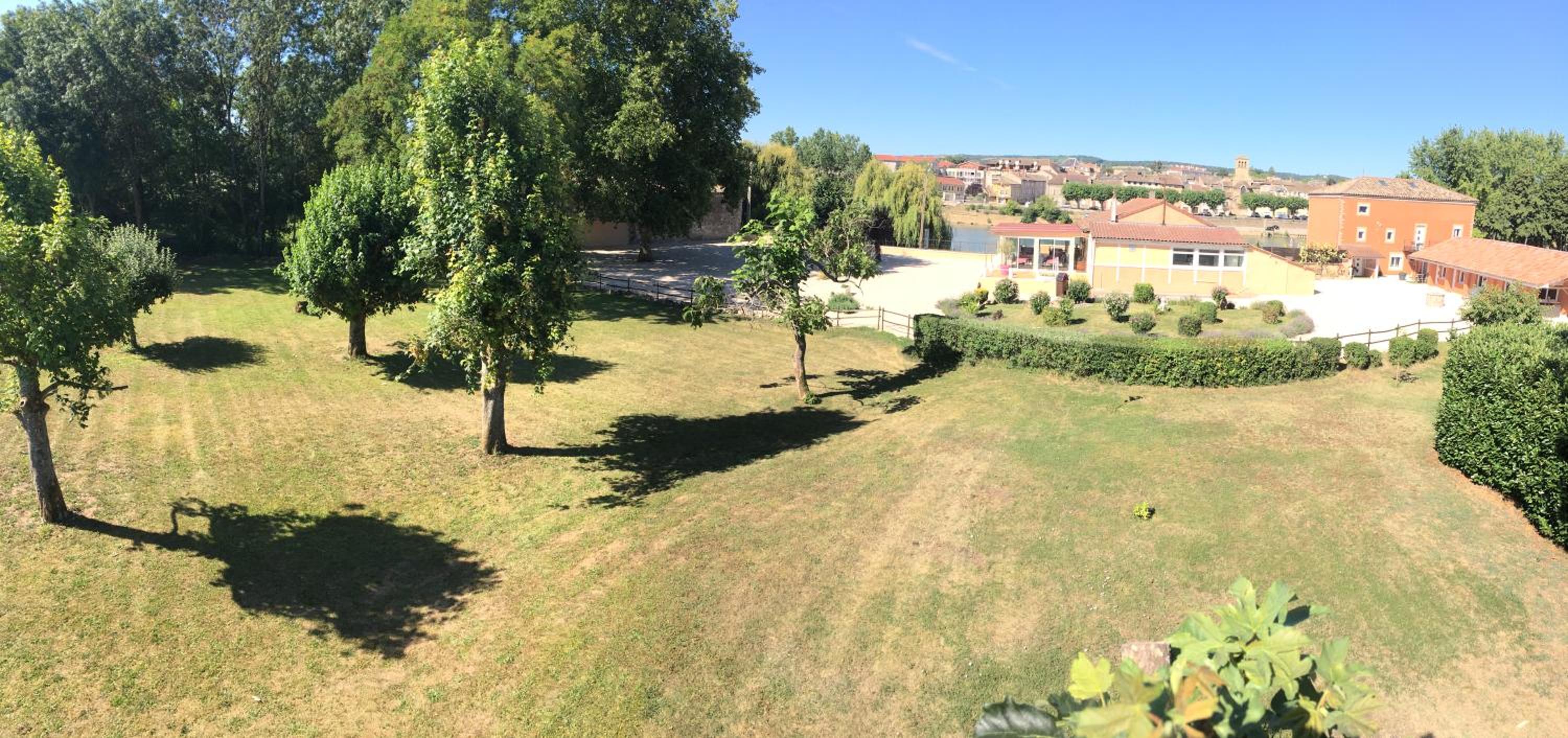 Domaine les jardins de la Saône view 5
