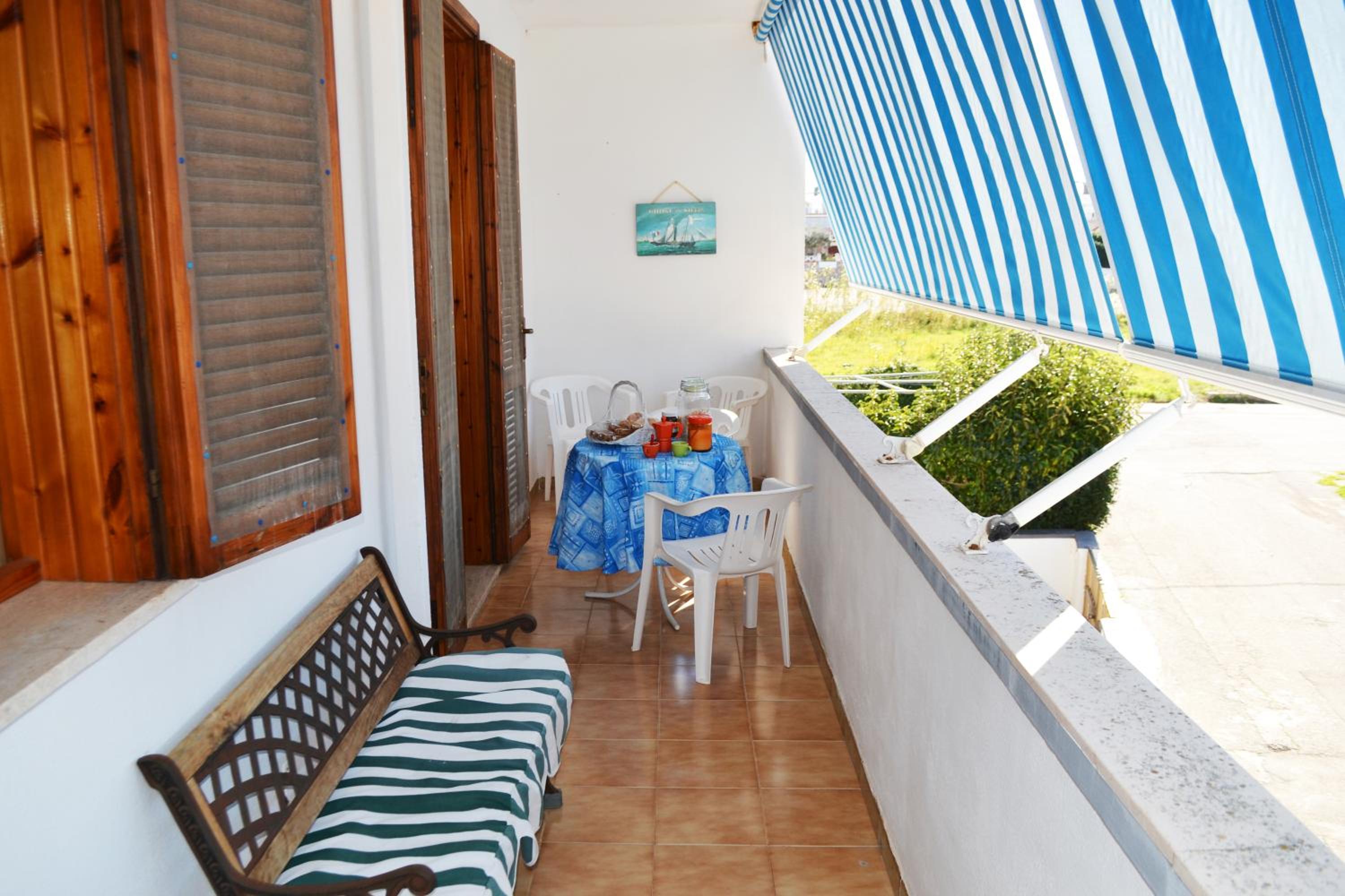 Holiday home close to the sea with internal parking and climate view 3