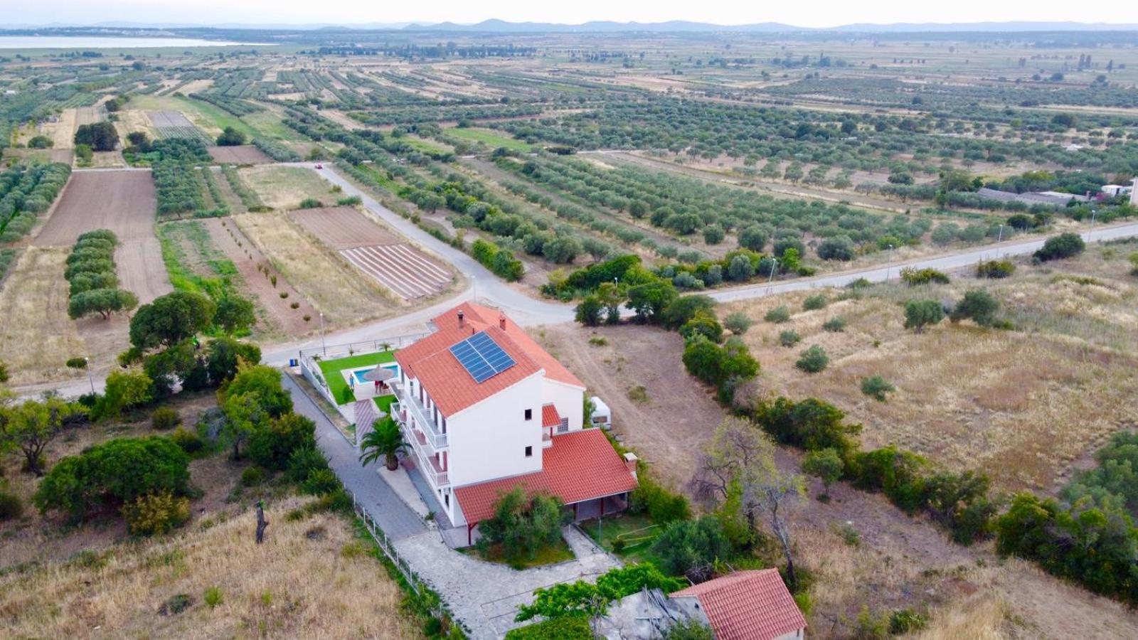 Apartmani Viktorija view 2