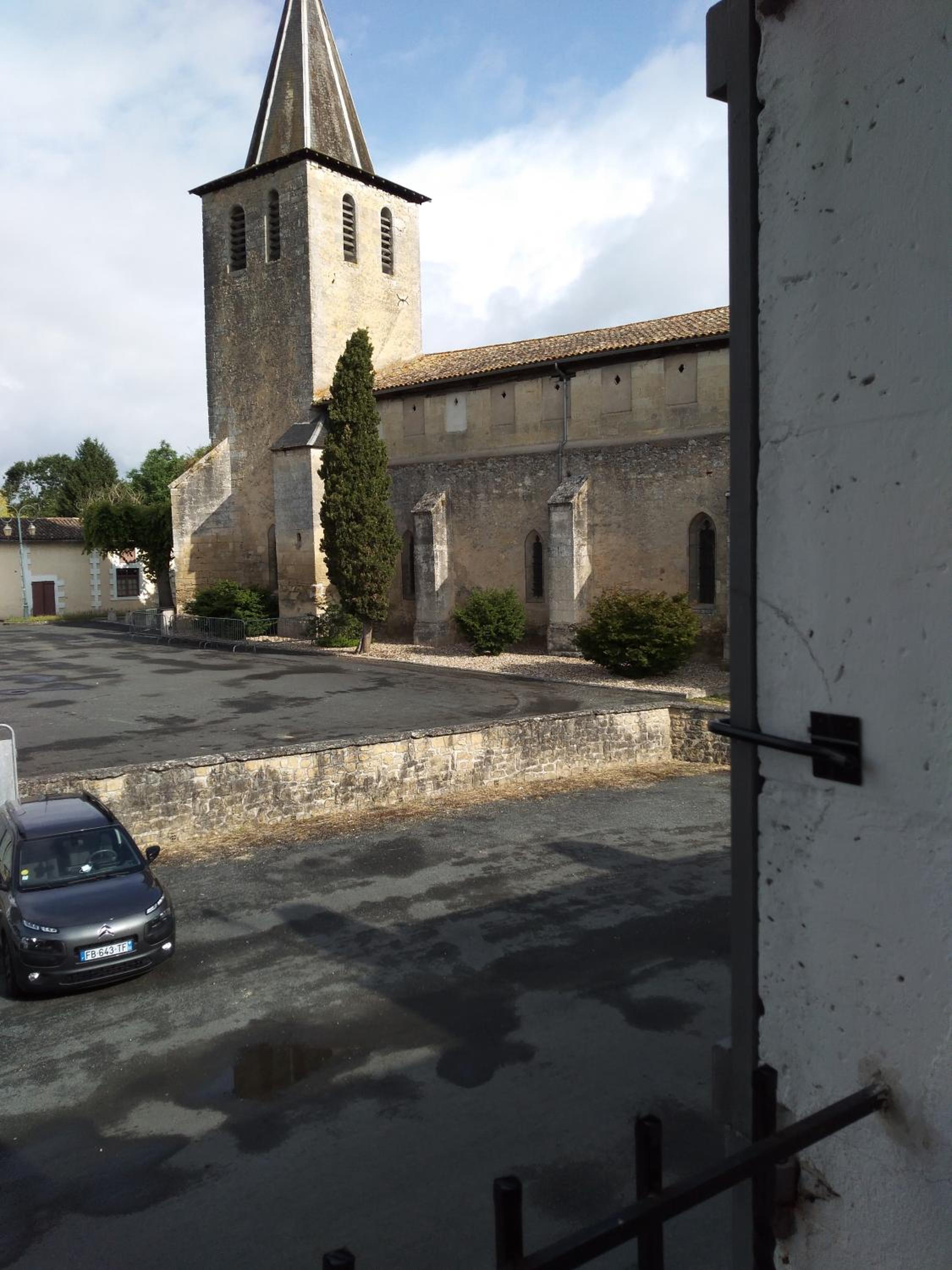 Photo 6