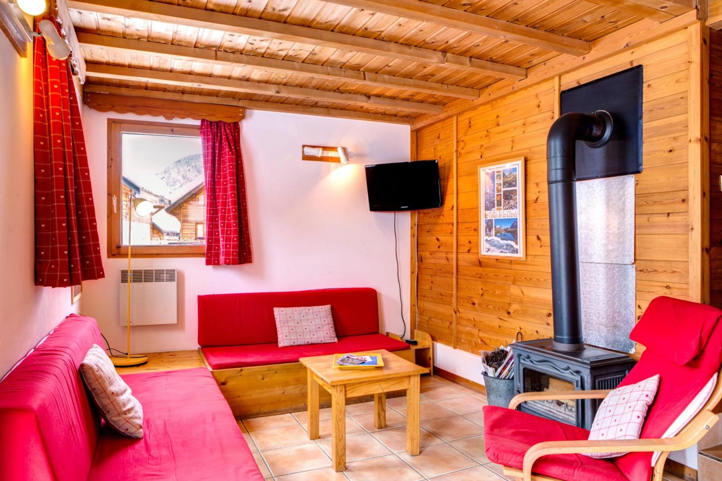 Le Pignotto Hameau des Chazals Nevache Hautes Alpes view 3
