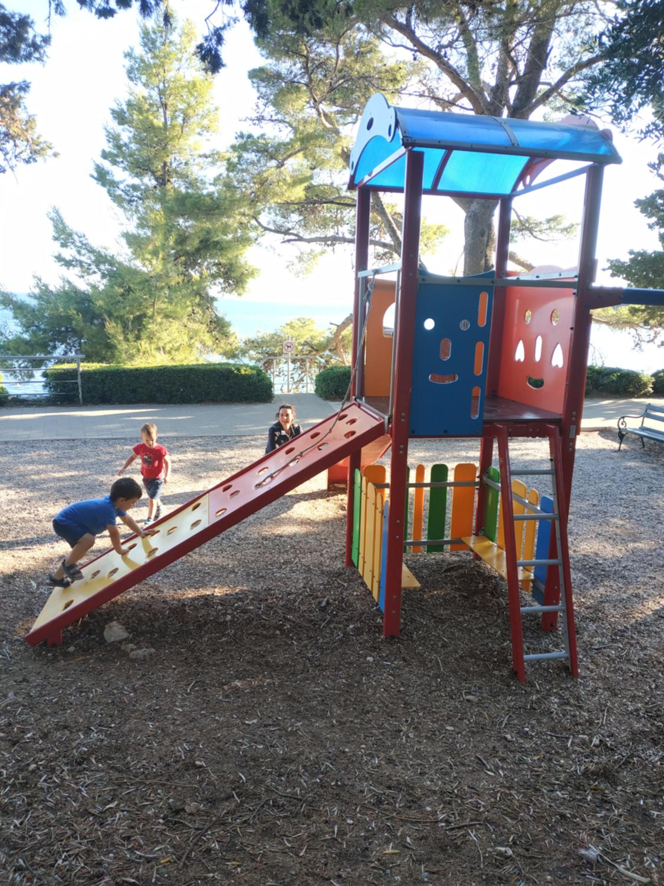 Photo 19