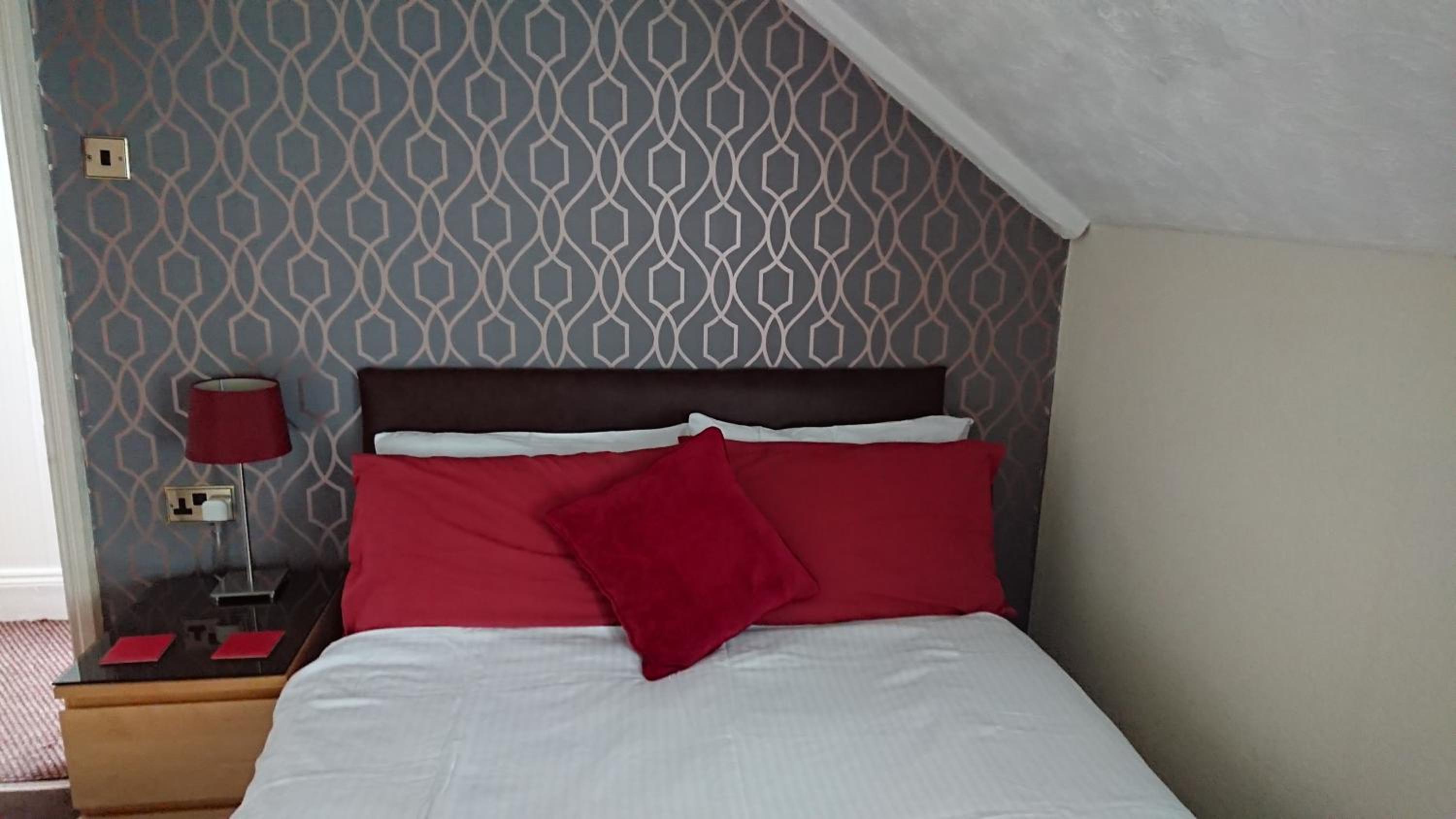 Ash Lea Hotel