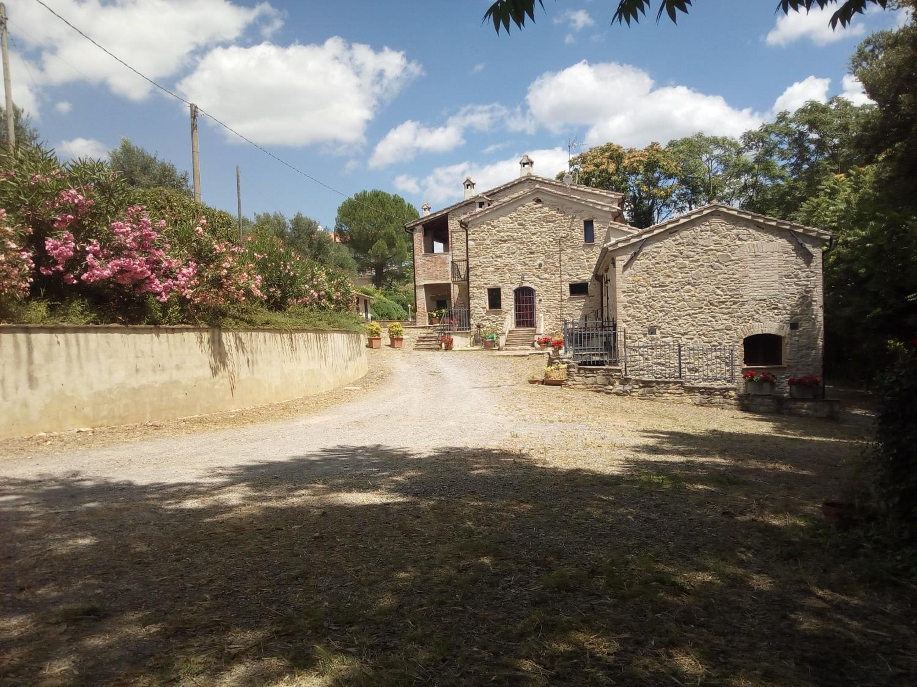Casa in campagna per vacanze in Umbria con piscina photo 2