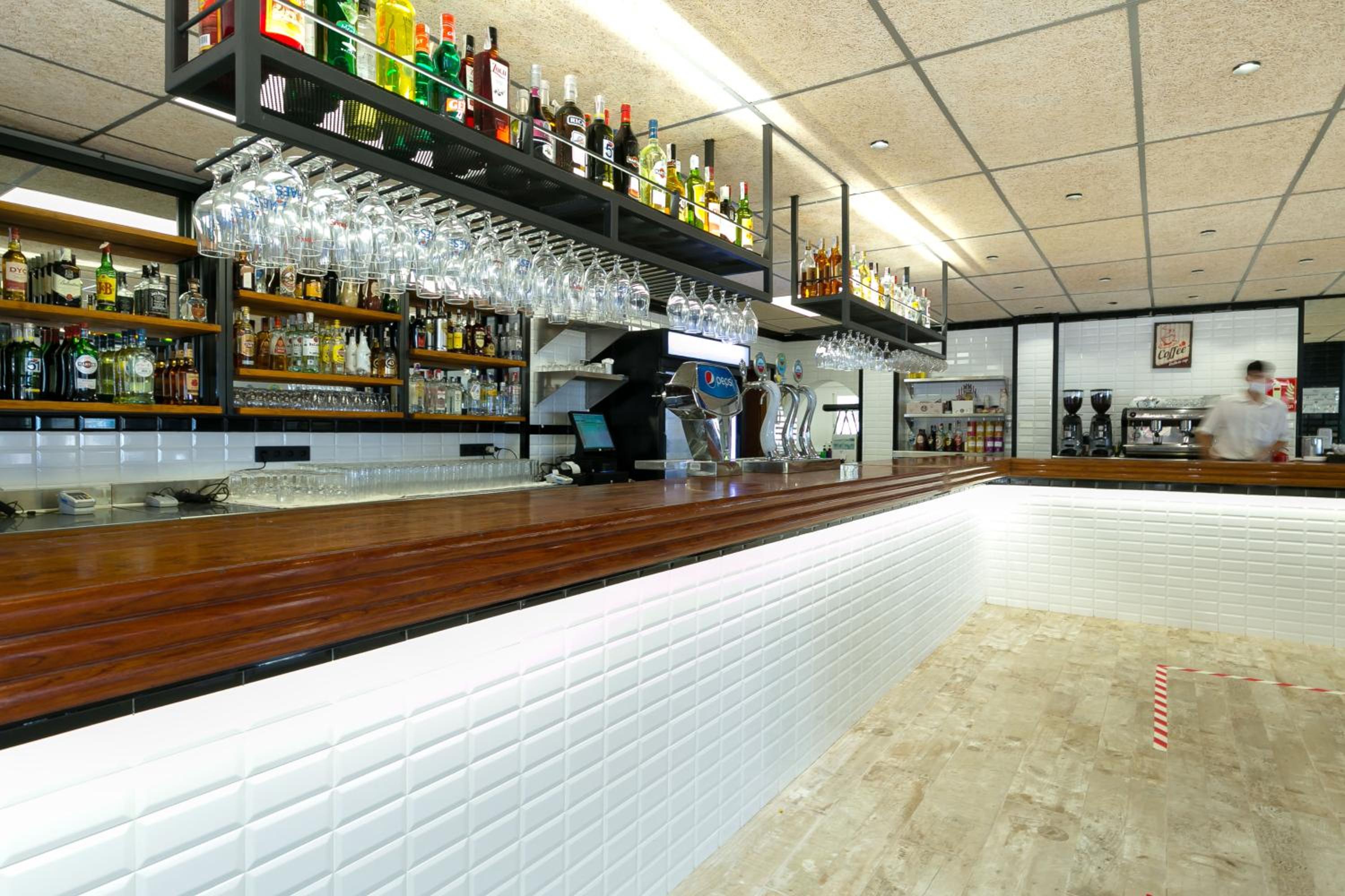 bar