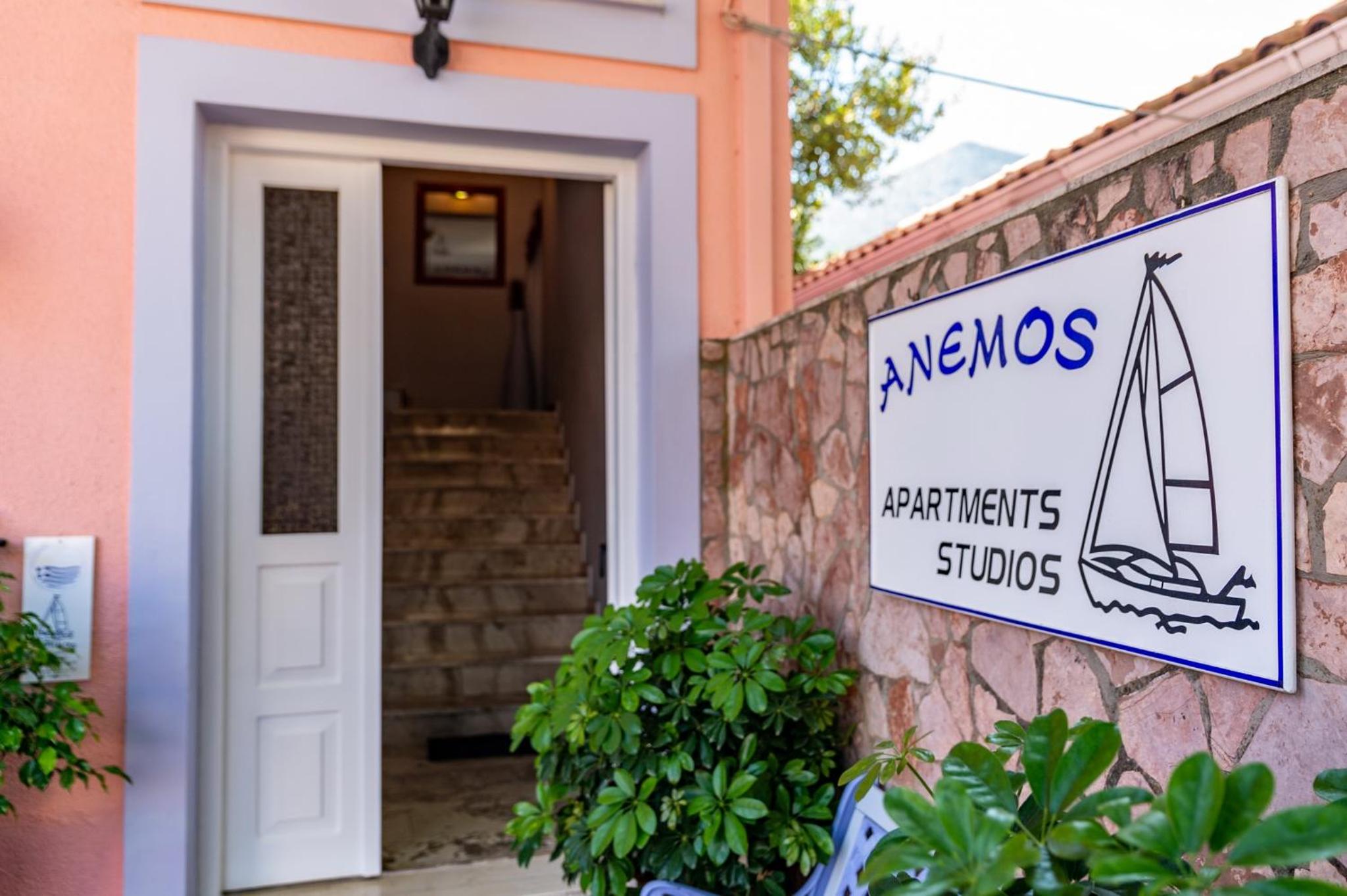 Anemos Studios & Apartments