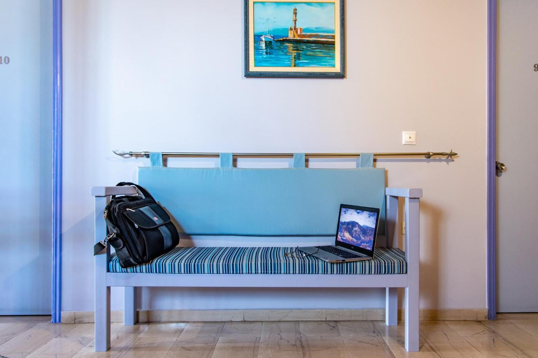 Anemos Studios & Apartments