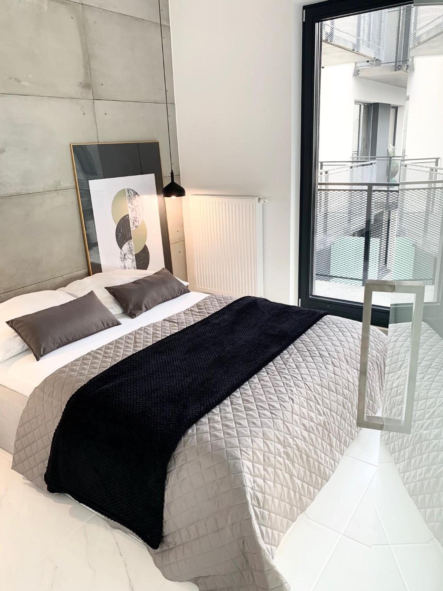 EL Apartments - Antares view 4