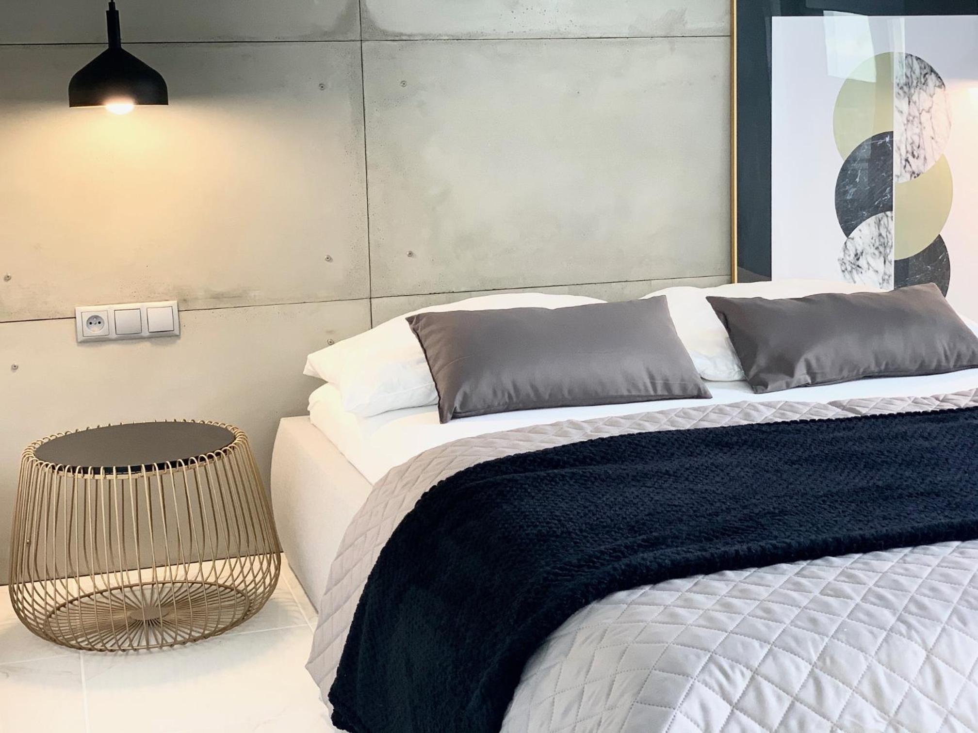 EL Apartments - Antares view 3