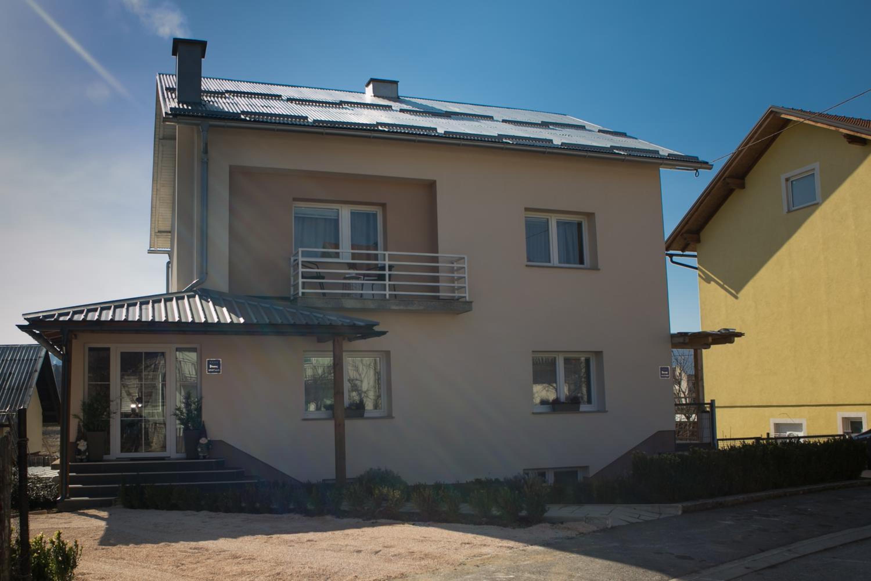 Apartments Gacka Valley view 5