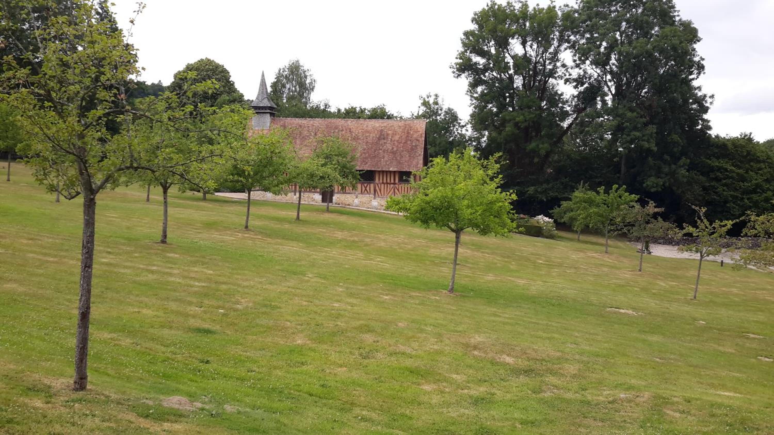 Le Petit Château view 3